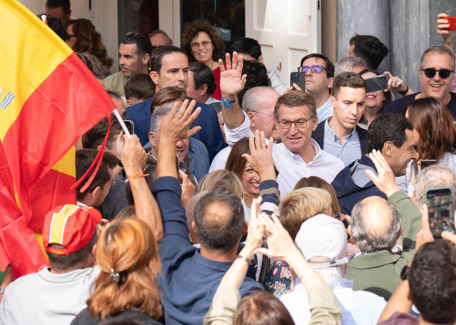 Las fotos que dejan la multitudinaria concentración del PP contra la amnistía Las fotos que dejan la multitudinaria concentración del PP contra la amnistía