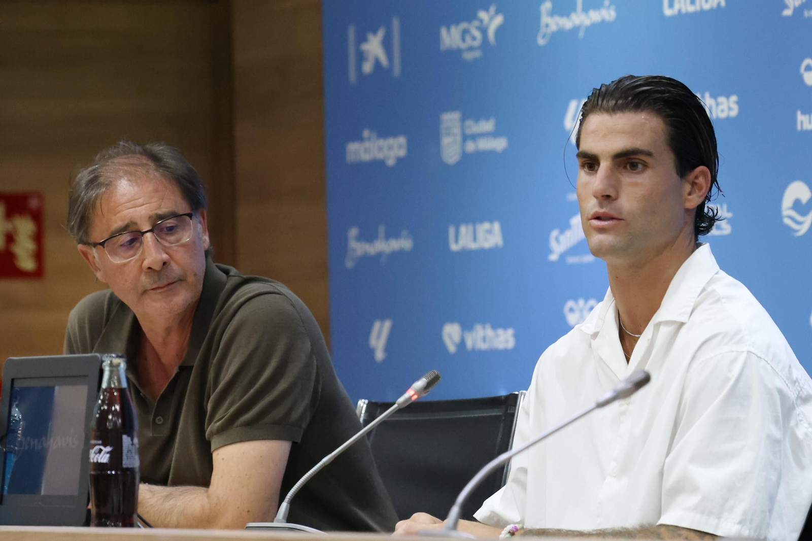 Eneko Jauregi, su presentación con el Málaga CF en imágenes