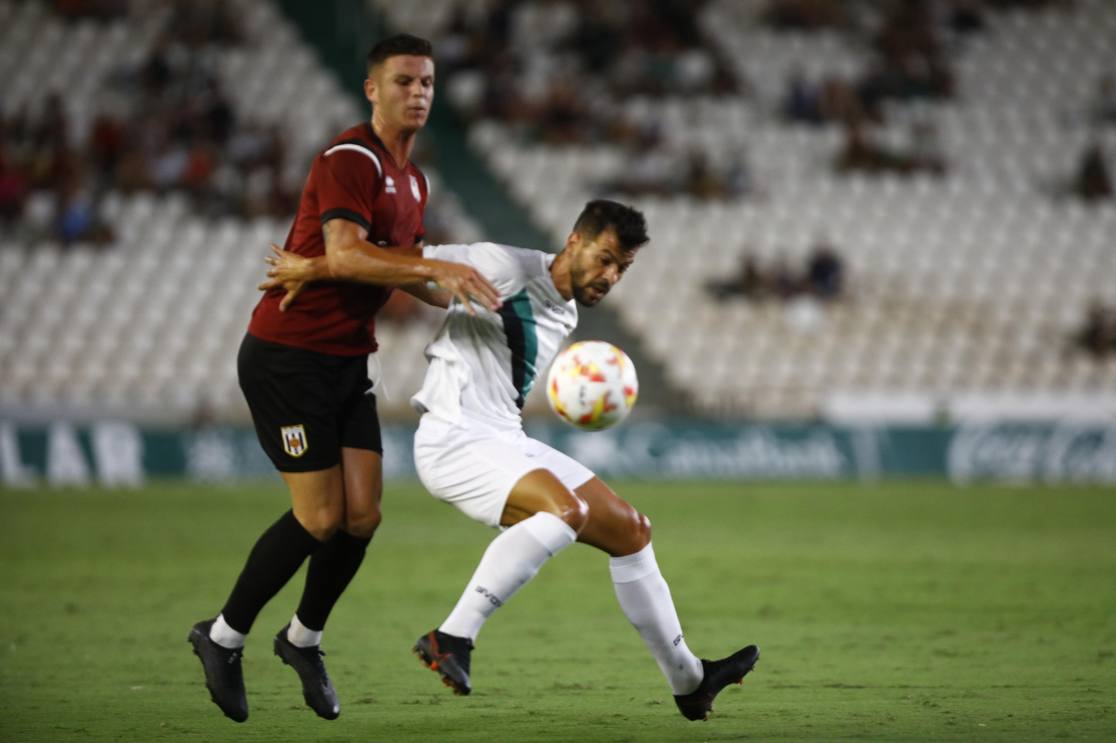 Las imágenes de la victoria del Córdoba CF ante el Mérida
