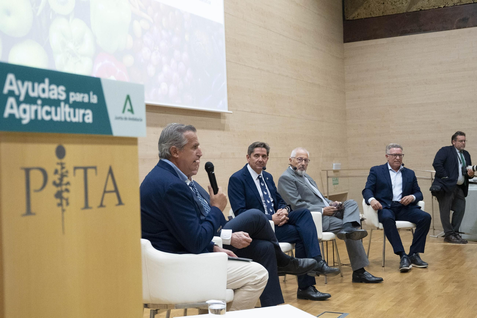 Las imágenes de las ayudas a productores de frutas y hortalizas