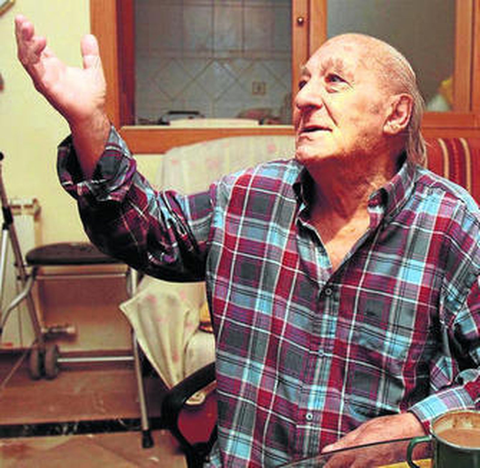 Francisco Barrera pidió en innumerables ocasiones que no lo echasen de casa.