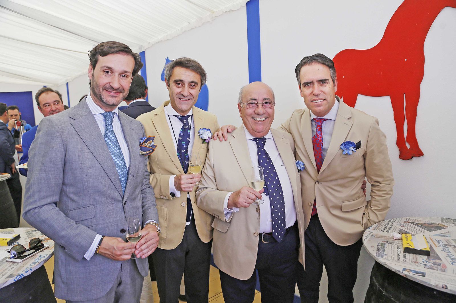 Eduardo Peña y Juan Carlos Zorio, de González Byass, junto al hostelero jerezano Faustino Rodríguez y Rafael Navas.