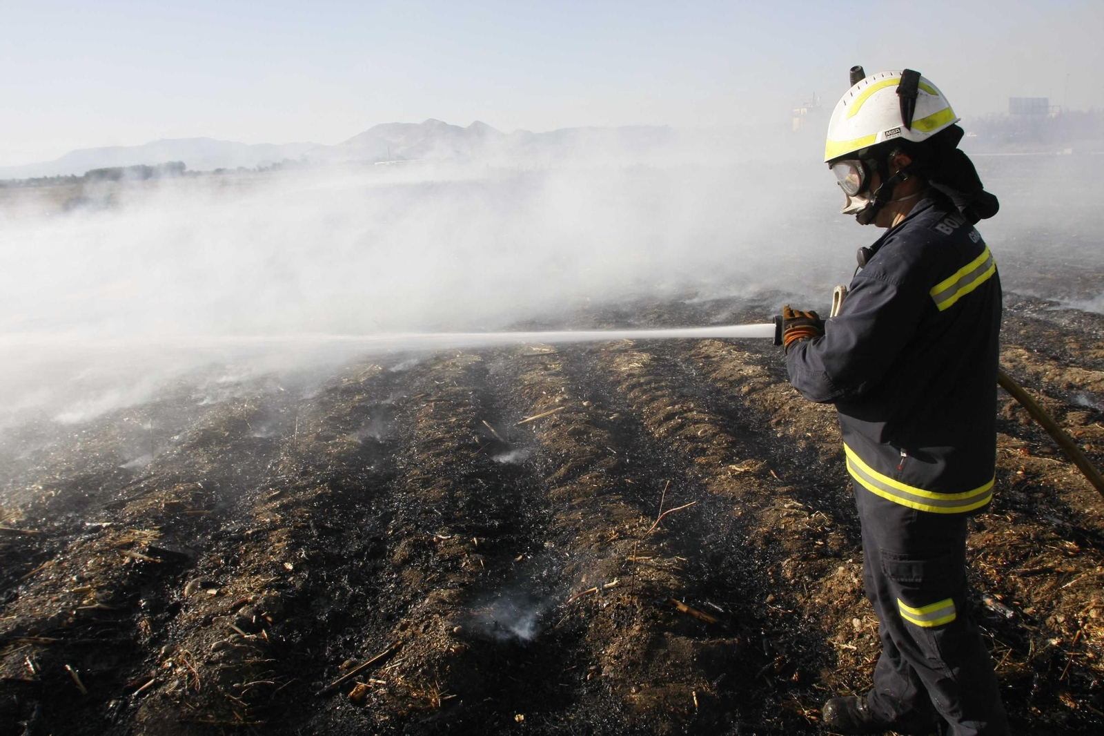 Extinción de incendios (Archivo)