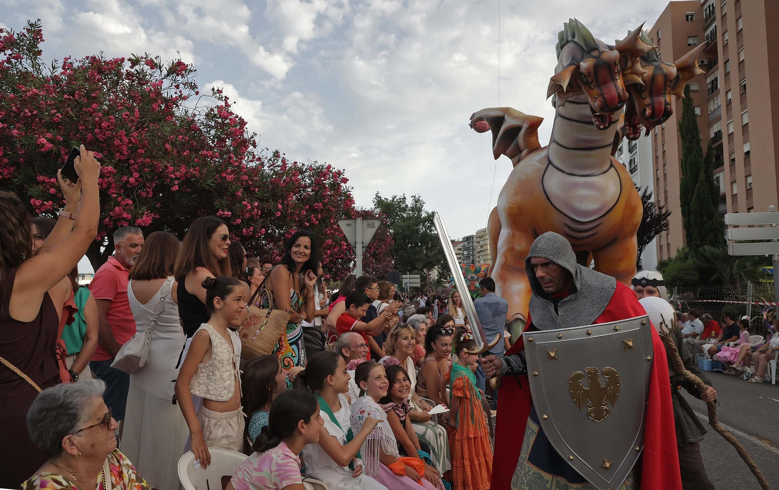 Búscate en las fotos de la cabalgata de la Feria Real de Algeciras 2025