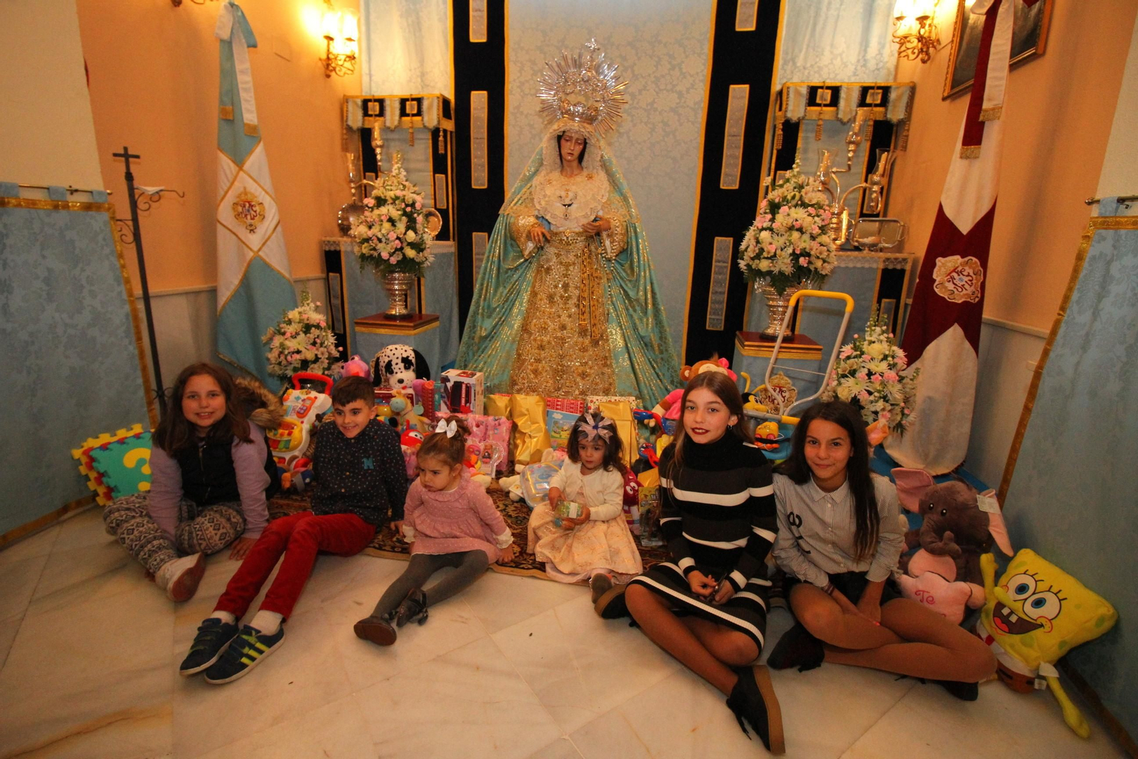 La ofrenda              de juguetes            a la Estrella