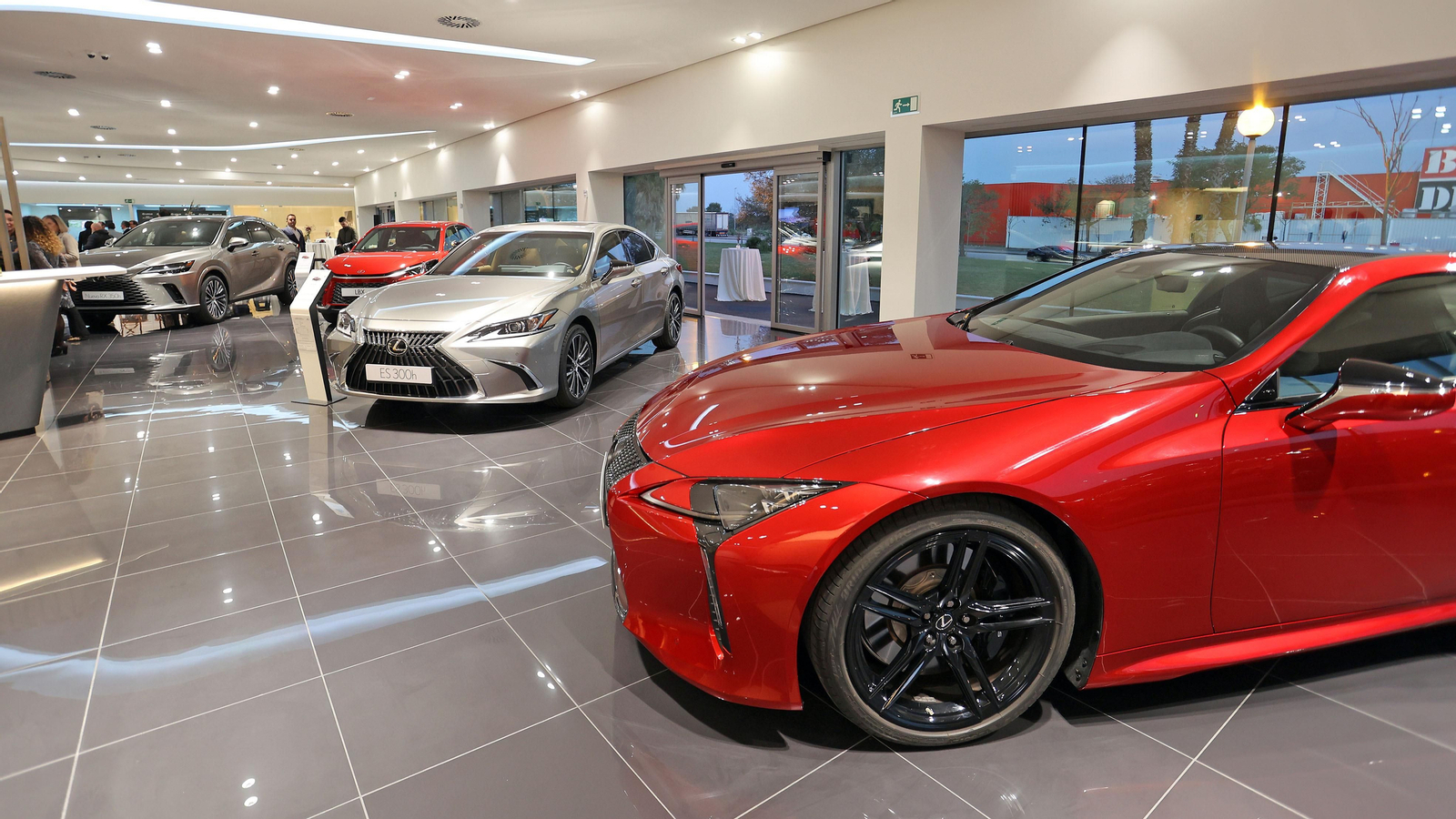 Inauguración del nuevo concesionario Lexus en Jerez