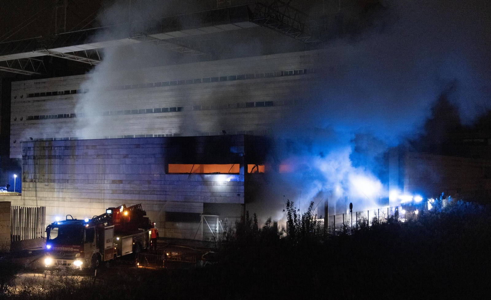 El auditorio Rocio Jurado en llamas, todas las fotos