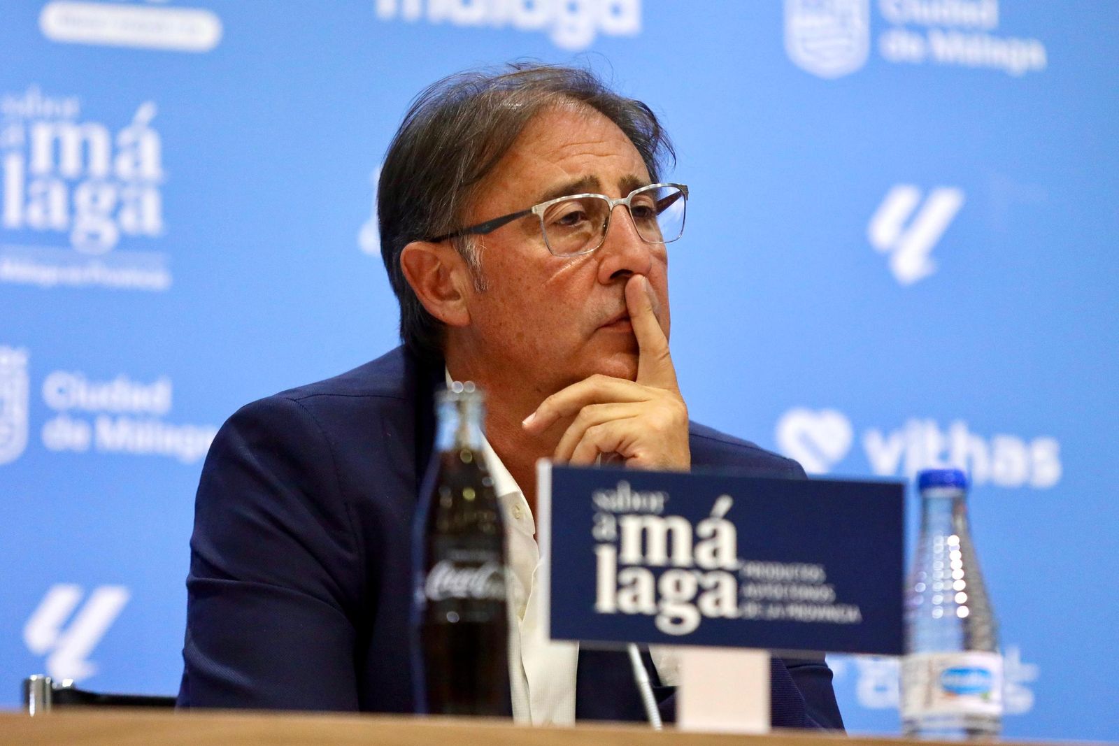 La renovación de Izan Merino y el balance de mercado de Loren, en fotos