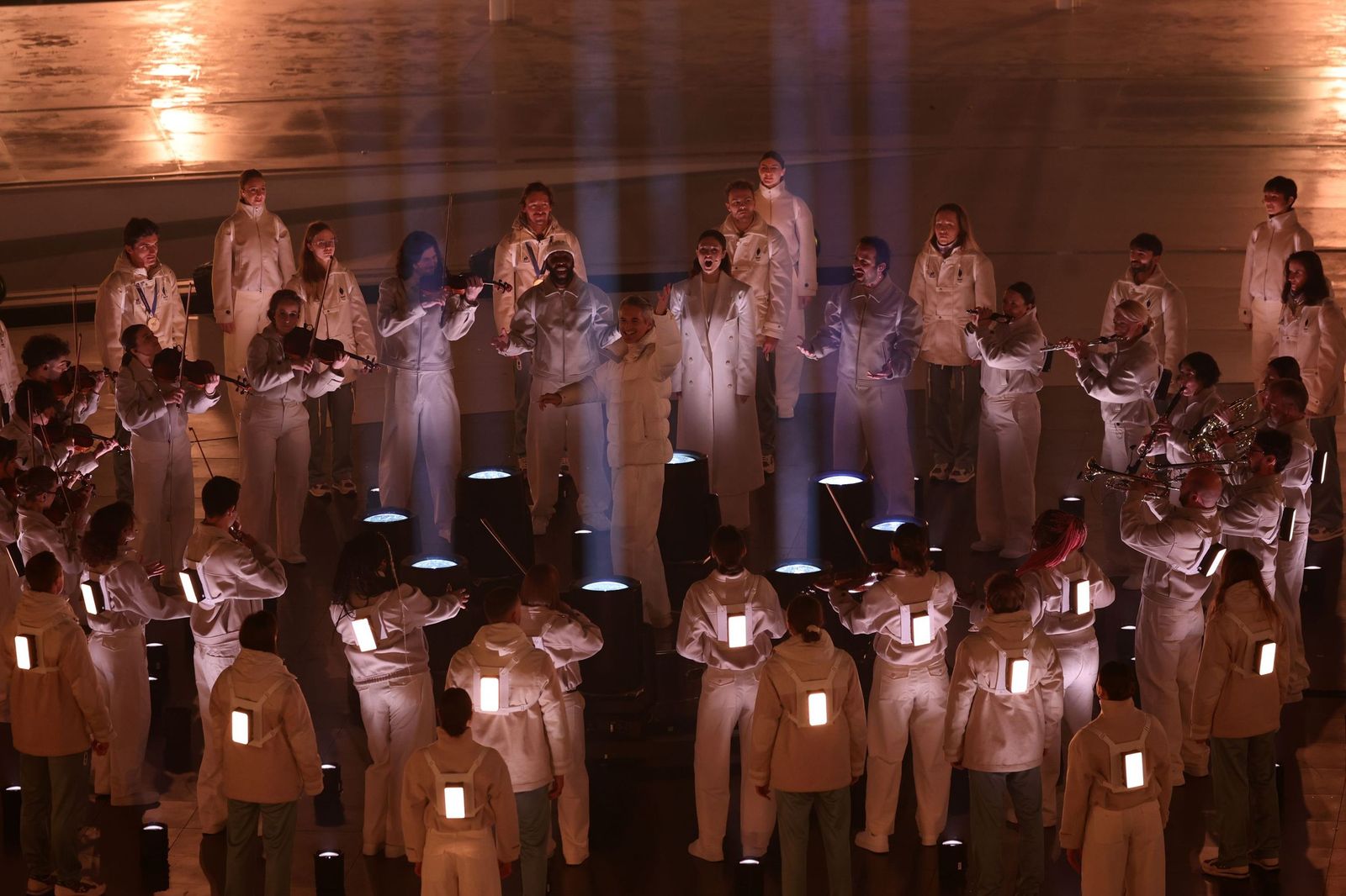 Las mejores fotos de los Juegos Olímpicos de invierno Milán Cortina d'Ampezzo 2026 | Ceremonia de clausura y jornada 17 y última