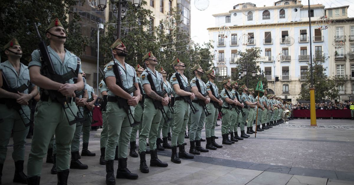 La Legión volverá a desfilar por las calles de Granada con motivo de la ...