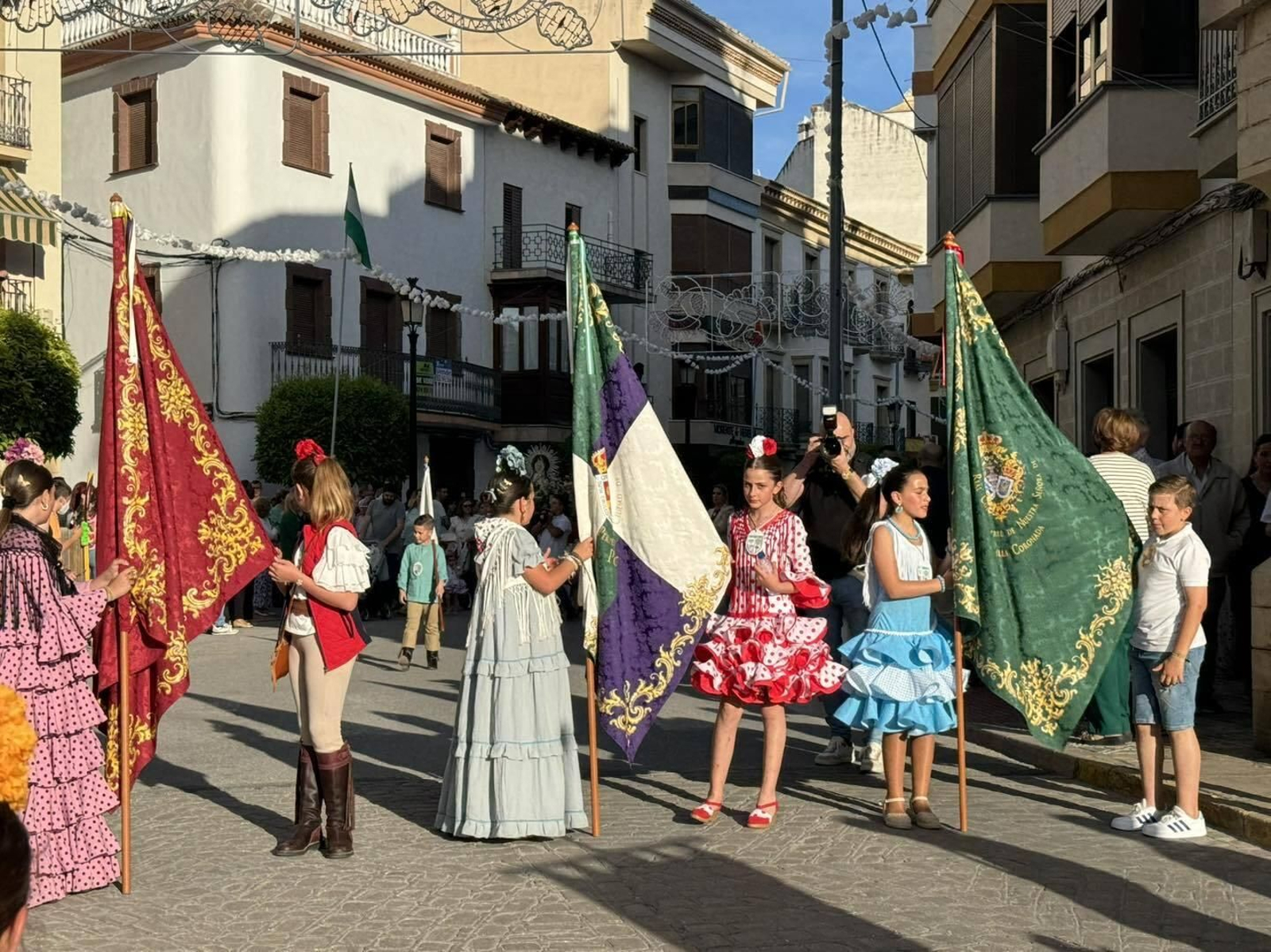En imágenes: Los más pequeños celebran su romería escolar en Porcuna