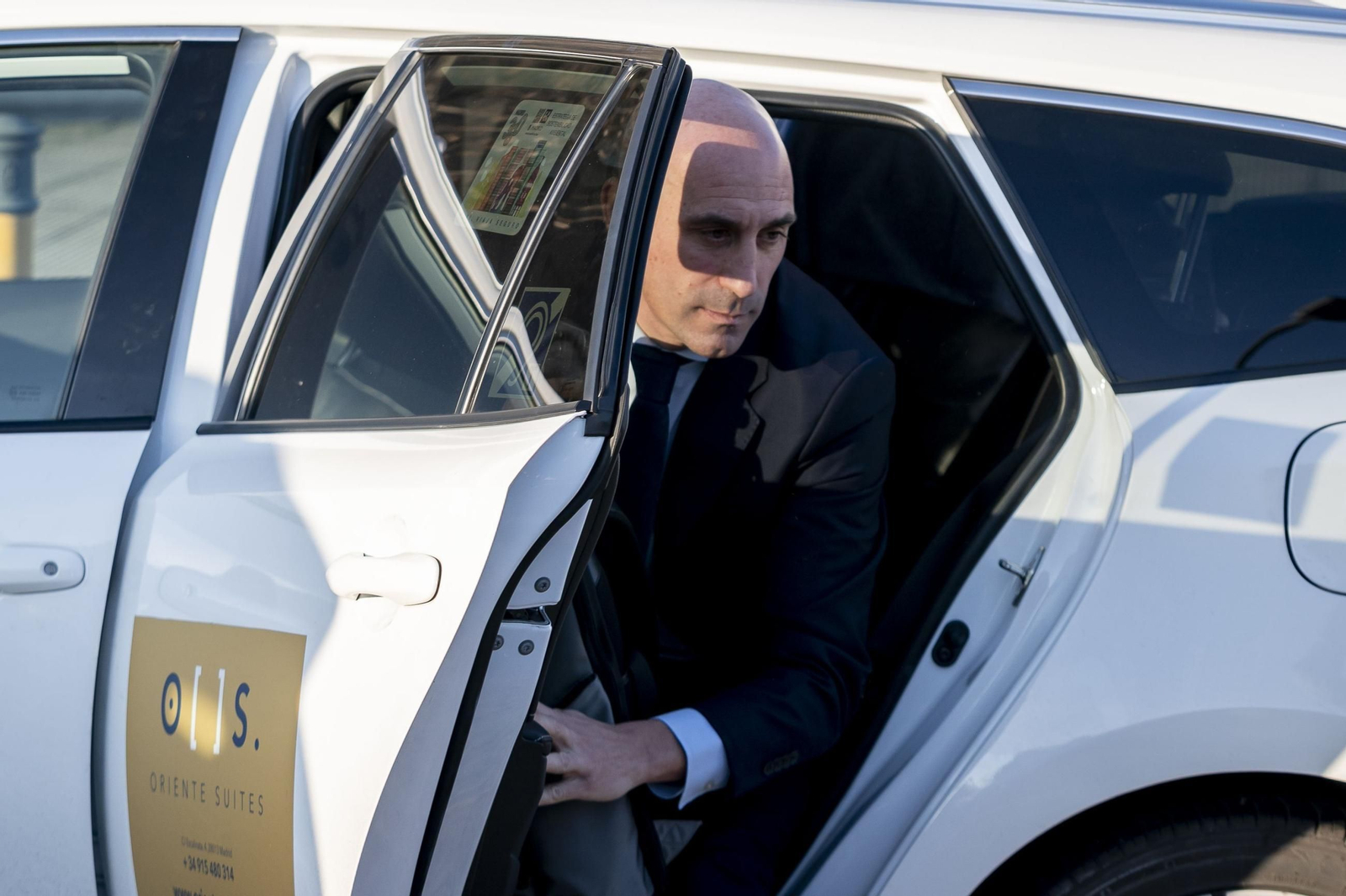Las fotos del día de la declaración de Rubiales en el juicio
