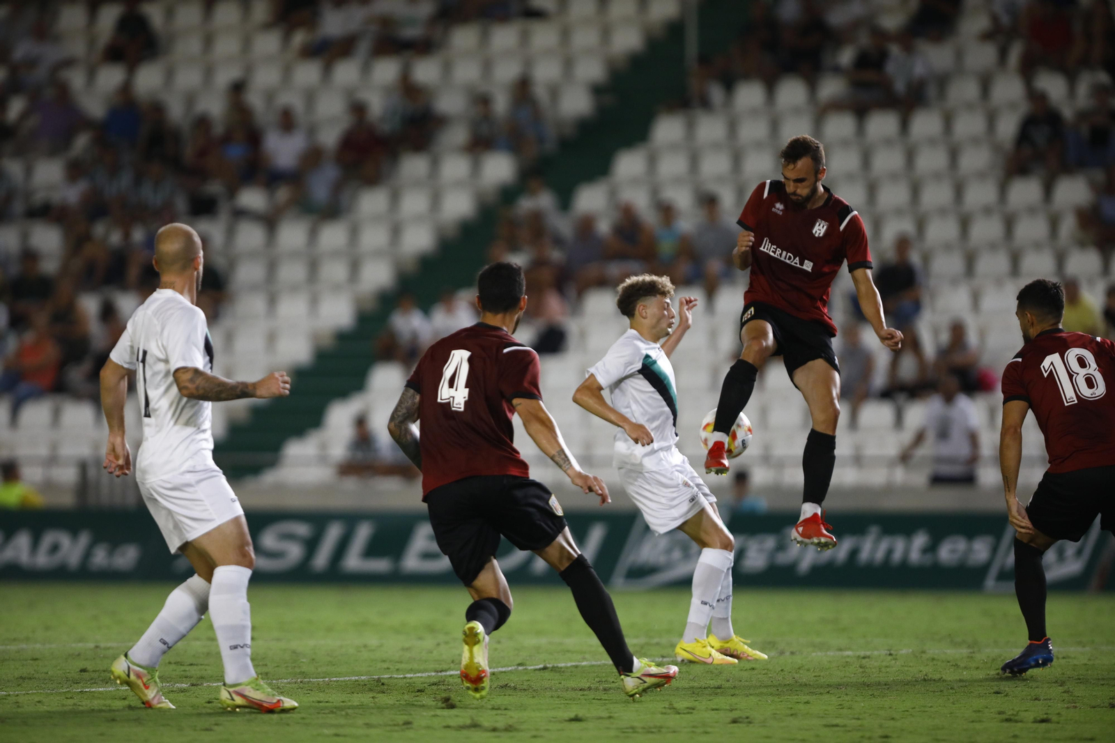 Las imágenes de la victoria del Córdoba CF ante el Mérida