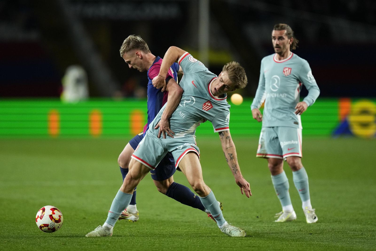 Las fotos del espectacular Barcelona - Atlético de Madrid