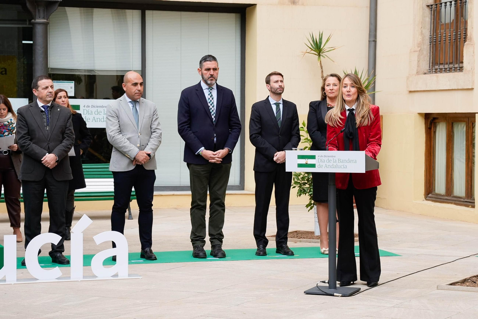 Así han sido las imágenes del día de la bandera en Almería