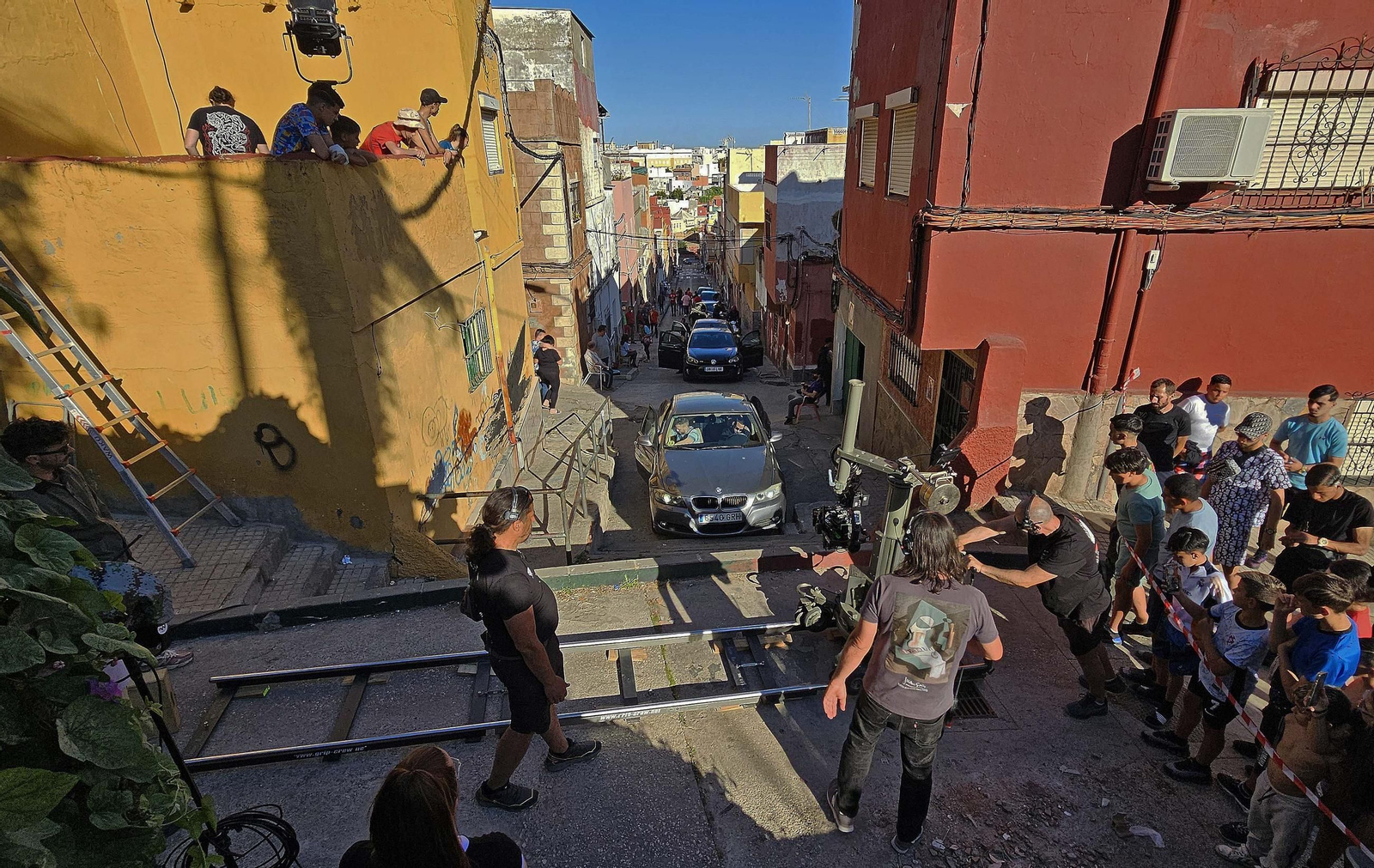 Fotos del rodaje de la serie 'Marbella' en la barriada de La Bajadilla de Algeciras