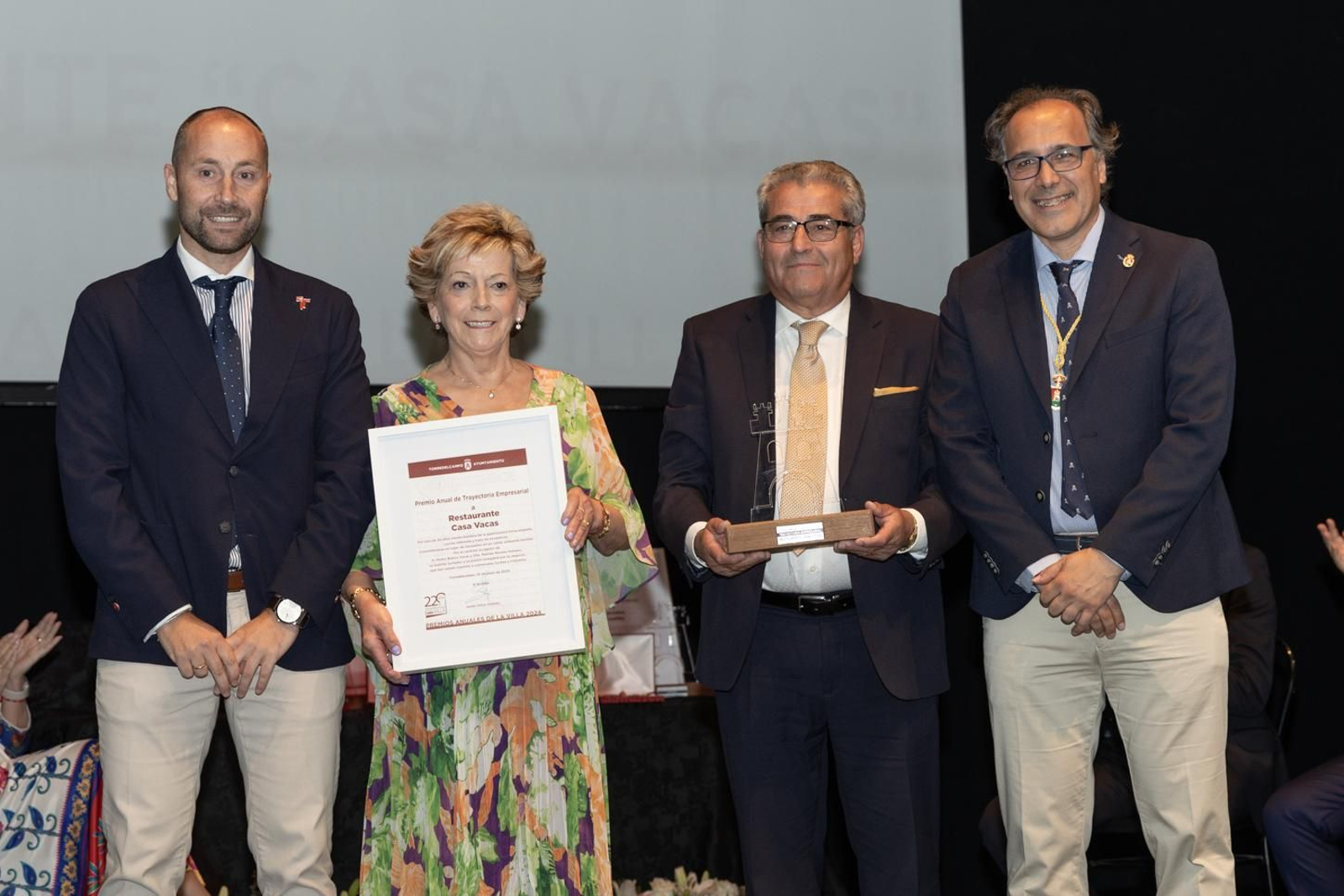 Estas son las imágenes de la entrega de los Premios Villa de Torredelcampo 2024