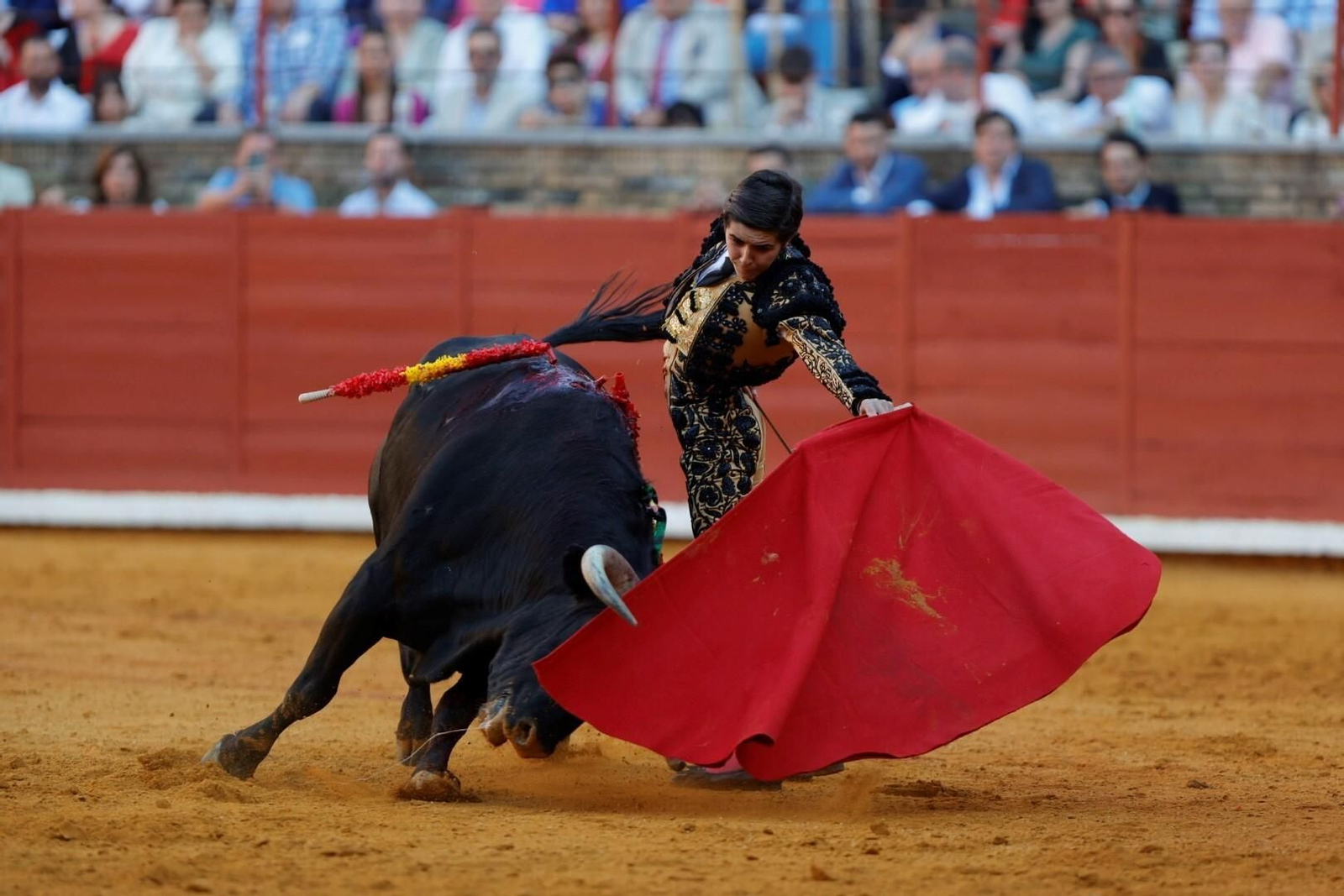 Las imágenes de la corrida de Ventura, Morante y Román en la Feria Taurina de Córdoba