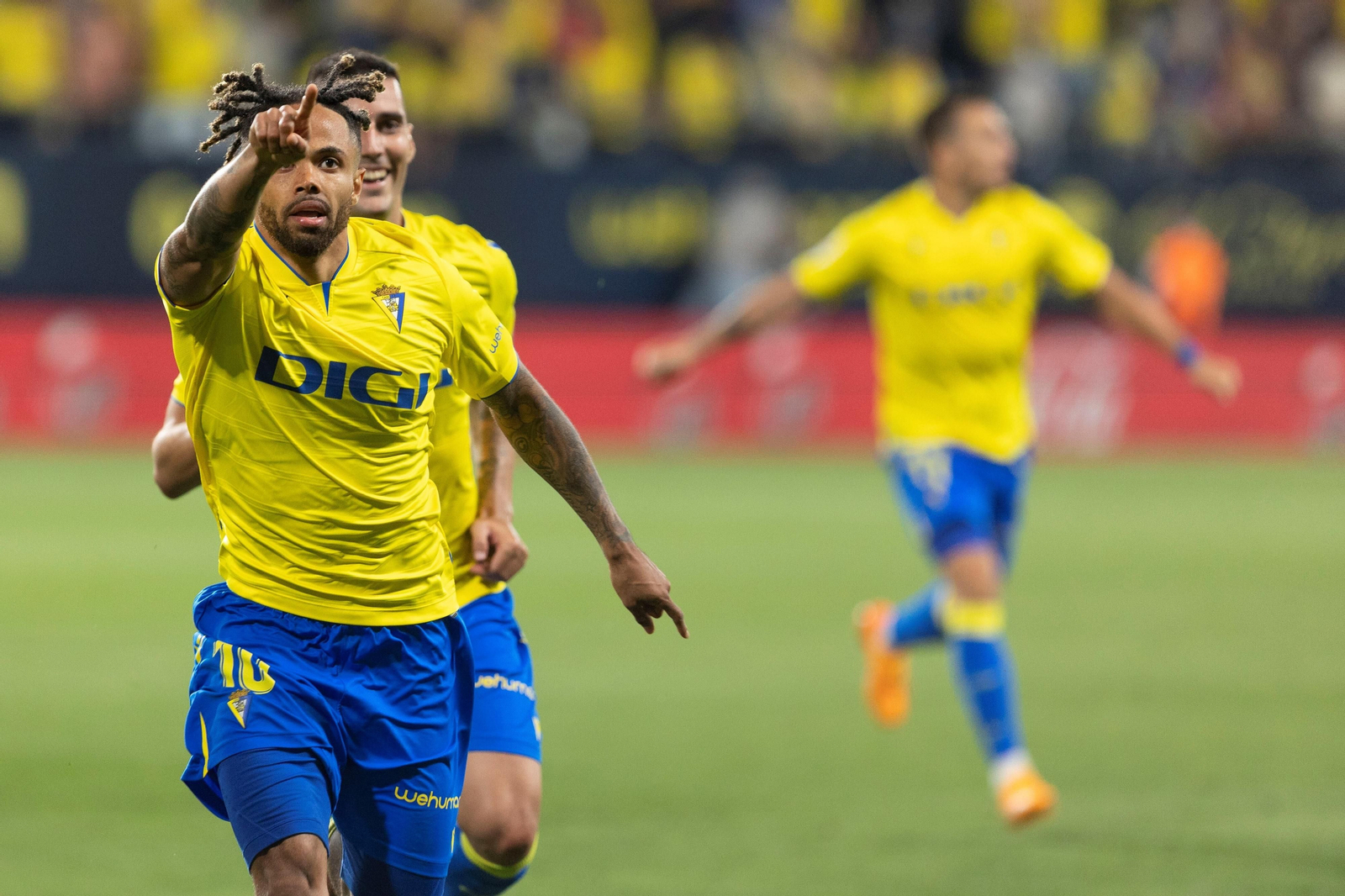 Todas las imágenes del Cádiz C.F.-Valladolid en el Nuevo Mirandilla