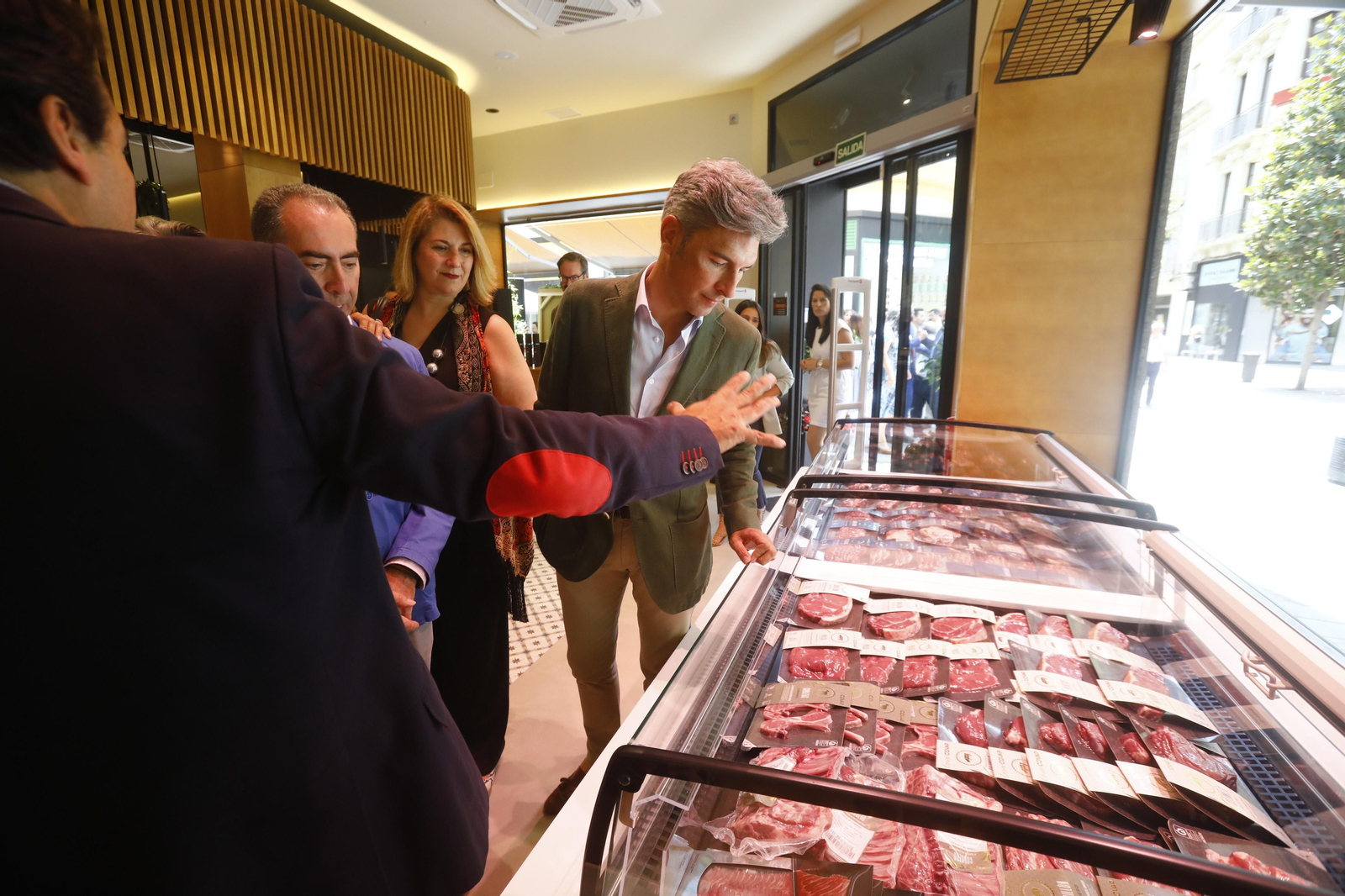 La inauguración de D'Tapas, de Covap, en Córdoba, en imágenes