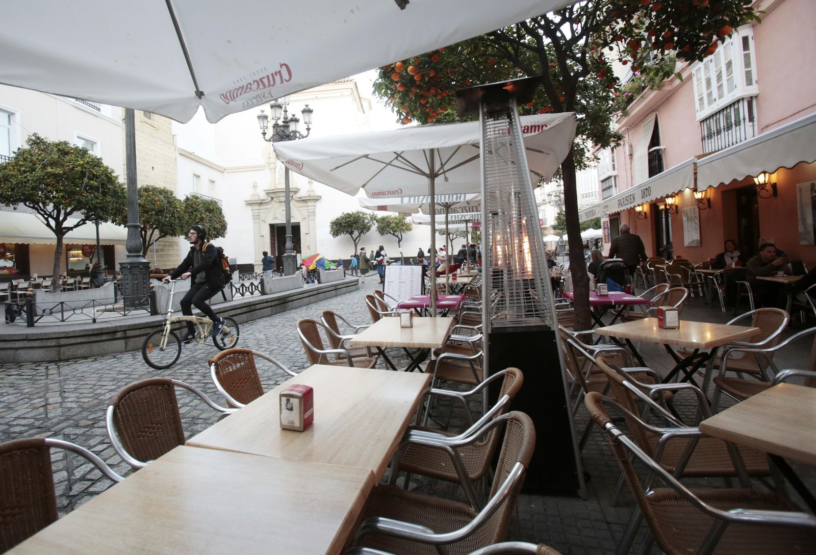 Plaza de San Francisco, con un espacio central que se usó para actuaciones musicales, en una foto de archivo.