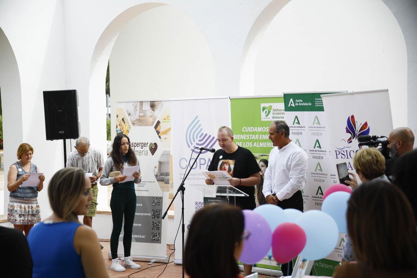 Las imágenes del "Día mundial de la salud mental" en Almería