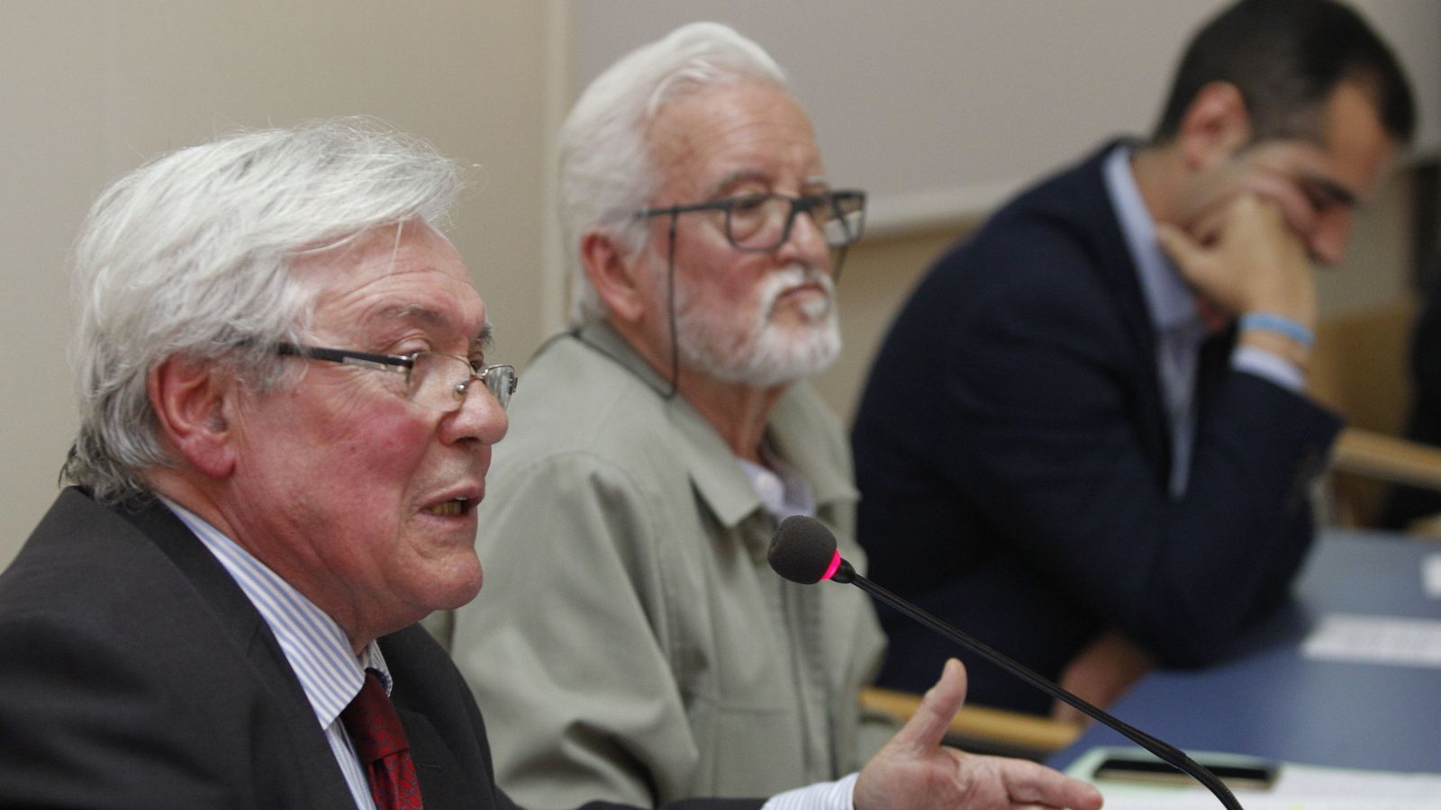 Los arquitectos Alfonso Rubí y Alfonso Cuesta participaron como independientes dando voz a Vox y Podemos, respectivamente