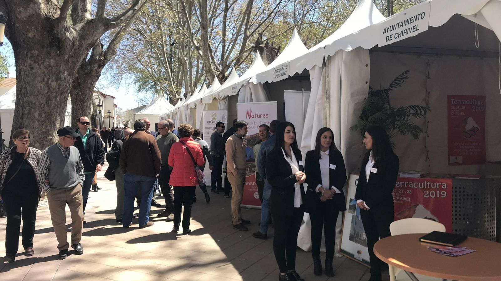 Más de medio centenar de expositores se han dado cita en esta décima edición de Terracultura.