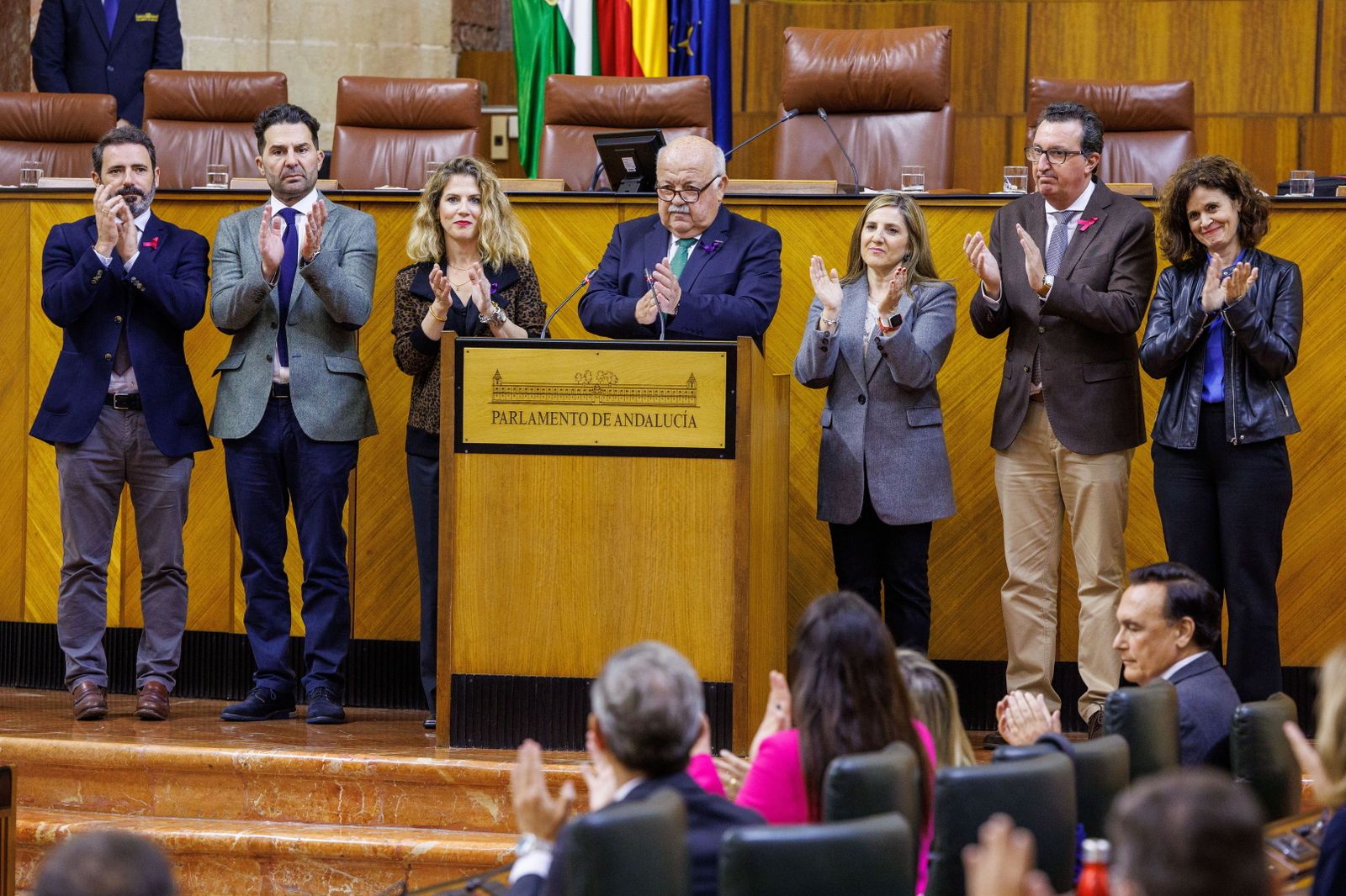 Los miembros de la Mesa del Parlamento, este miércoles en la lectura de un manifiesto por el Día de la Mujer.