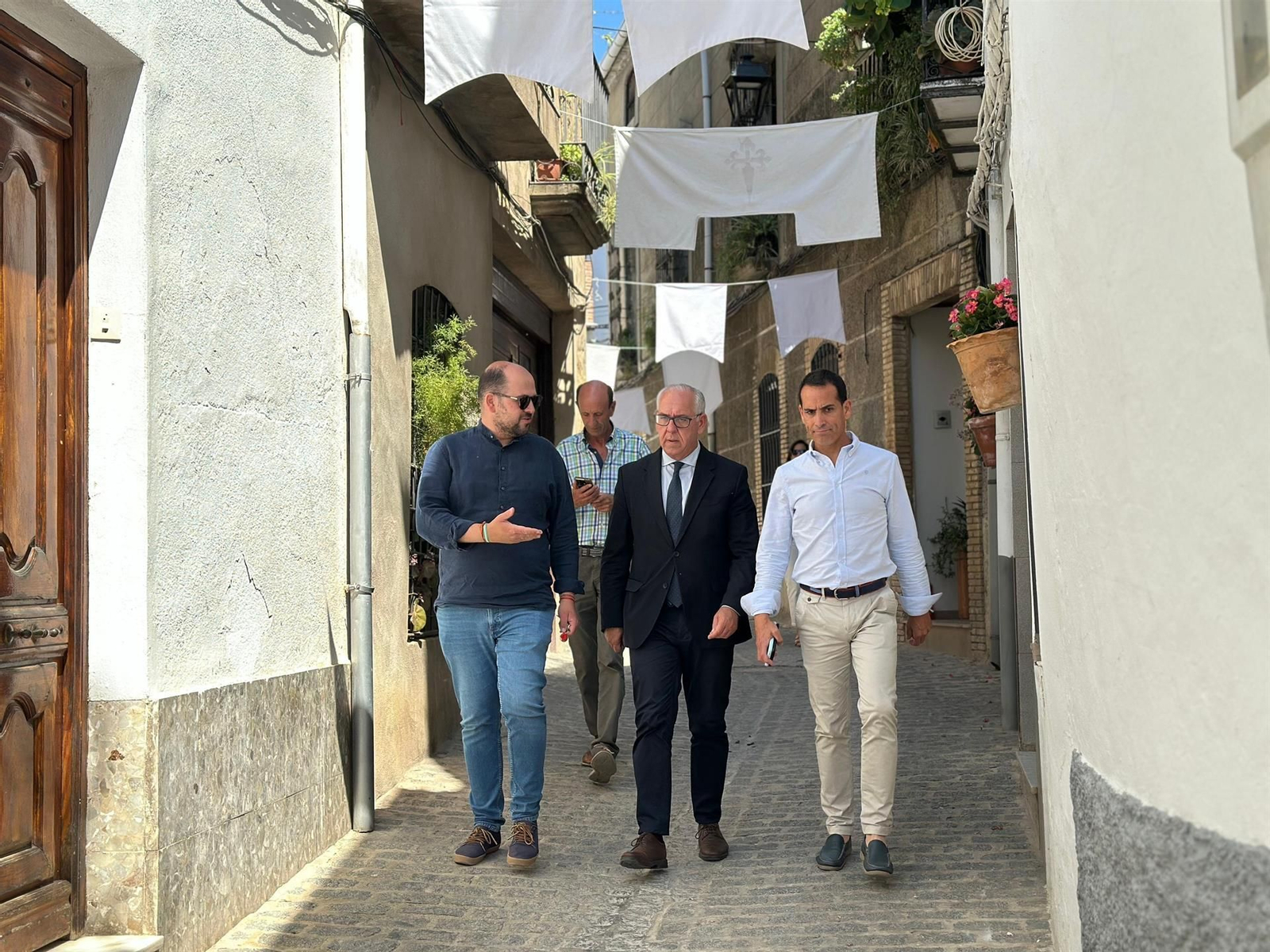 Visita a Iznatoraf del delegado del Gobierno andaluz en Jaén, Jesús Estrella.