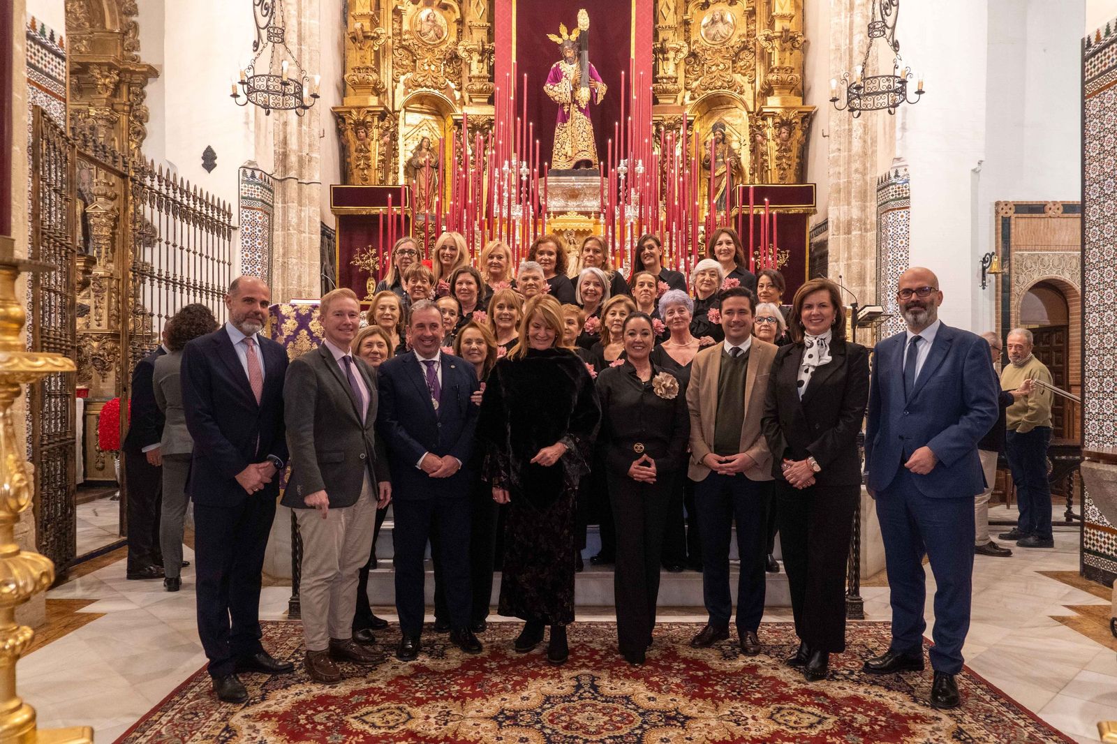 Fotografías de la entrega de distinciones tras la XXXII Exaltación a la Saeta de Huelva