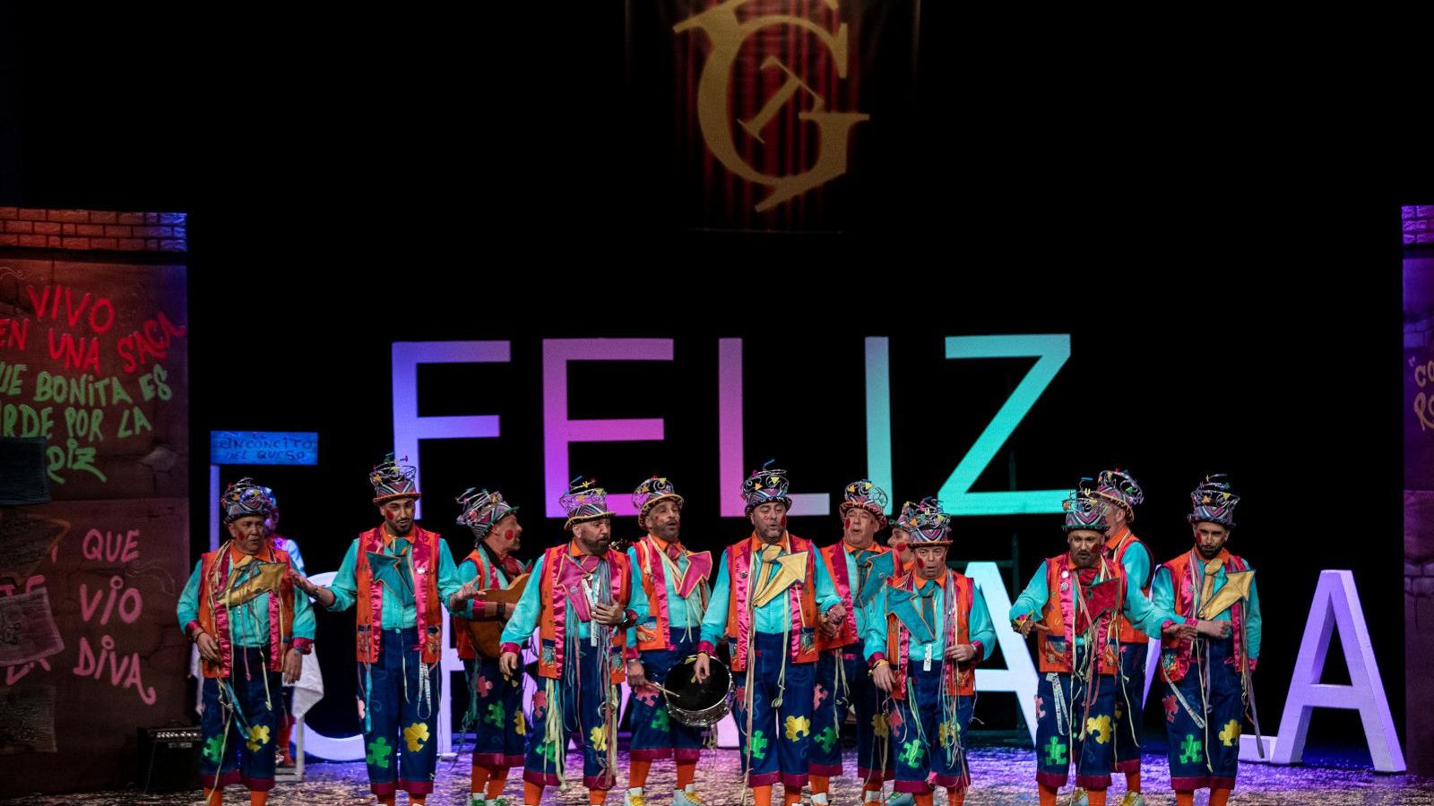 Búscate entre las mejores imágenes de la final del COAC 2025 del Carnaval de Cádiz