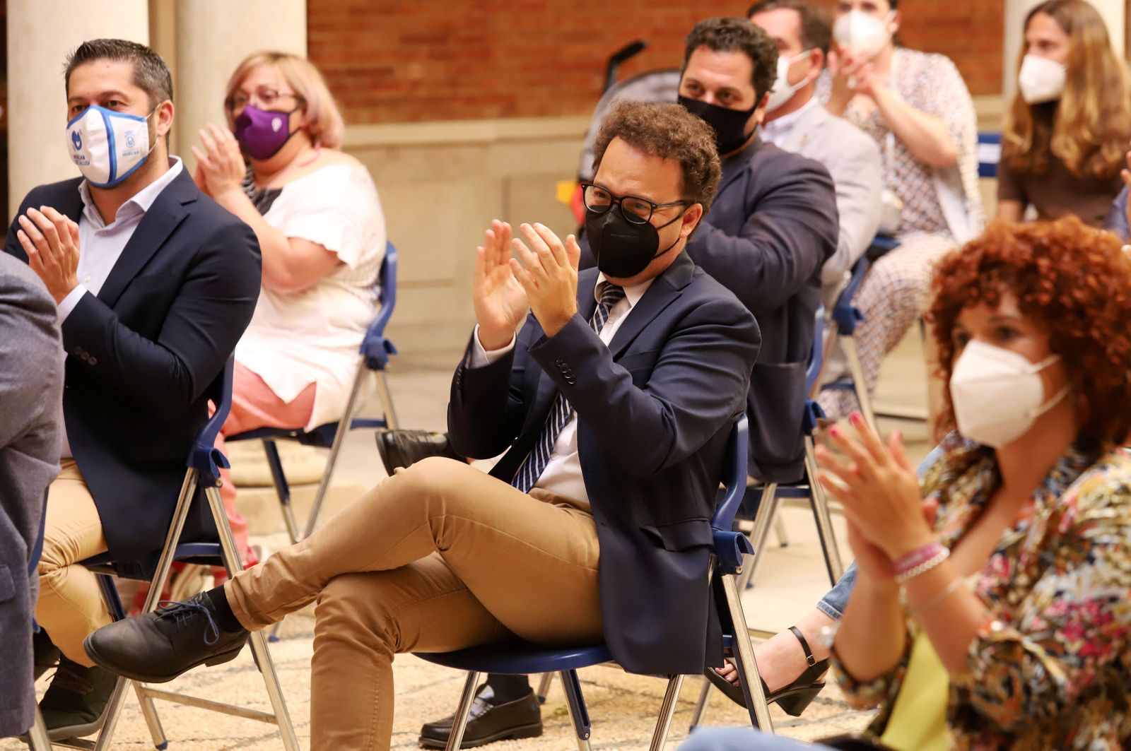 Imágenes de la entrega del Premio Marismas a Juana Carrillo y a Gabriela de la Fuente en su XIX edición