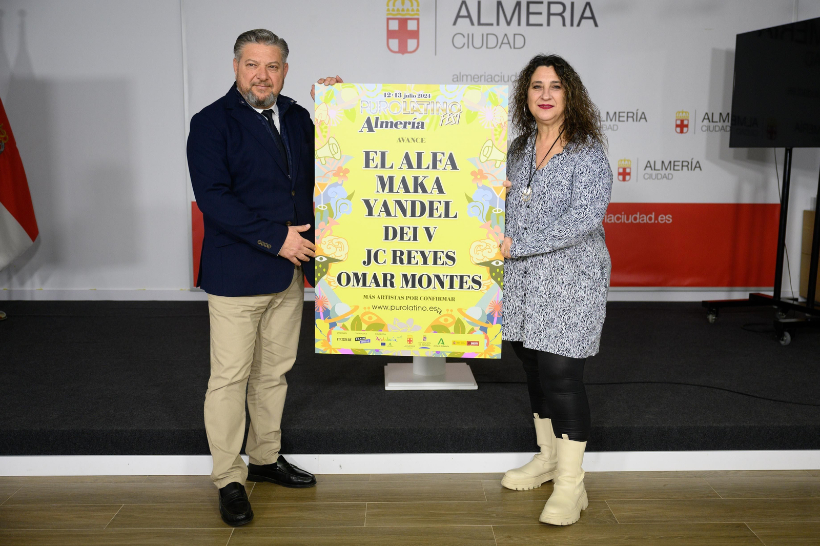 El concejal Diego Cruz con Fátima Rodríguez, directora artística del Festival.