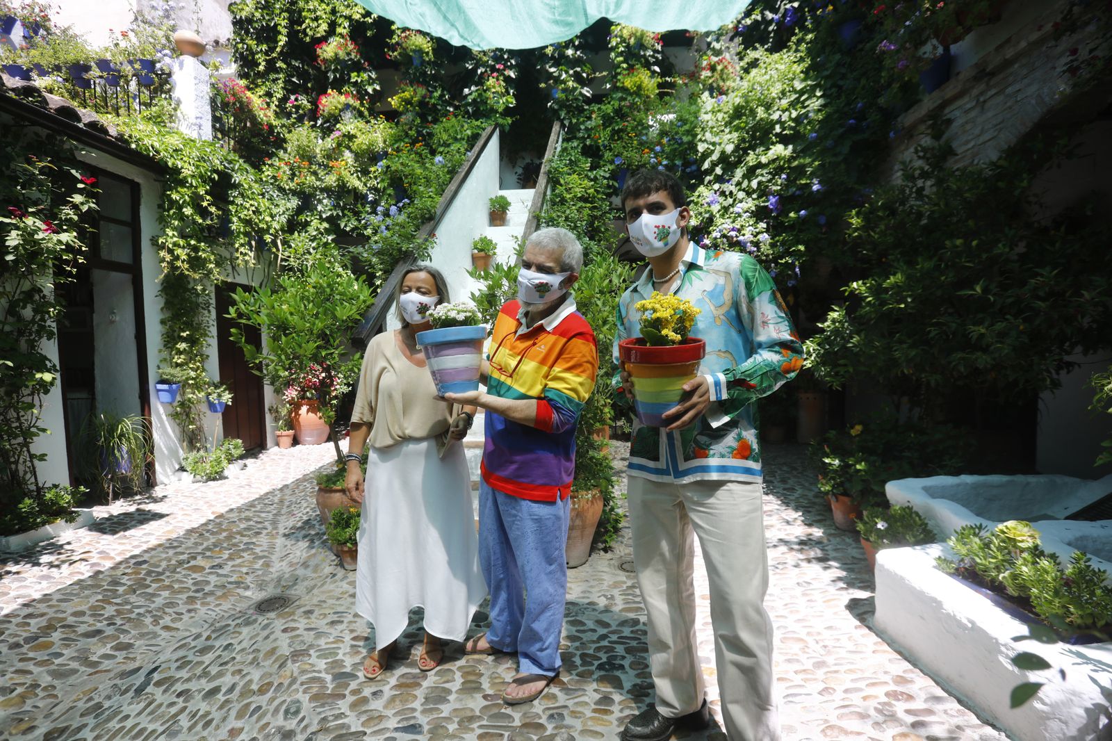 La visita de Lorenzo Caprile y Palomo Spain a los Patios de Córdoba, en imágenes