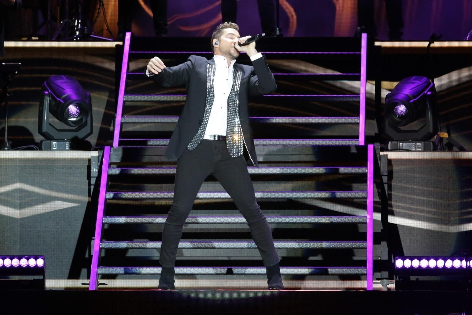 Las mejores imágenes del concierto de David Bisbal en Almería