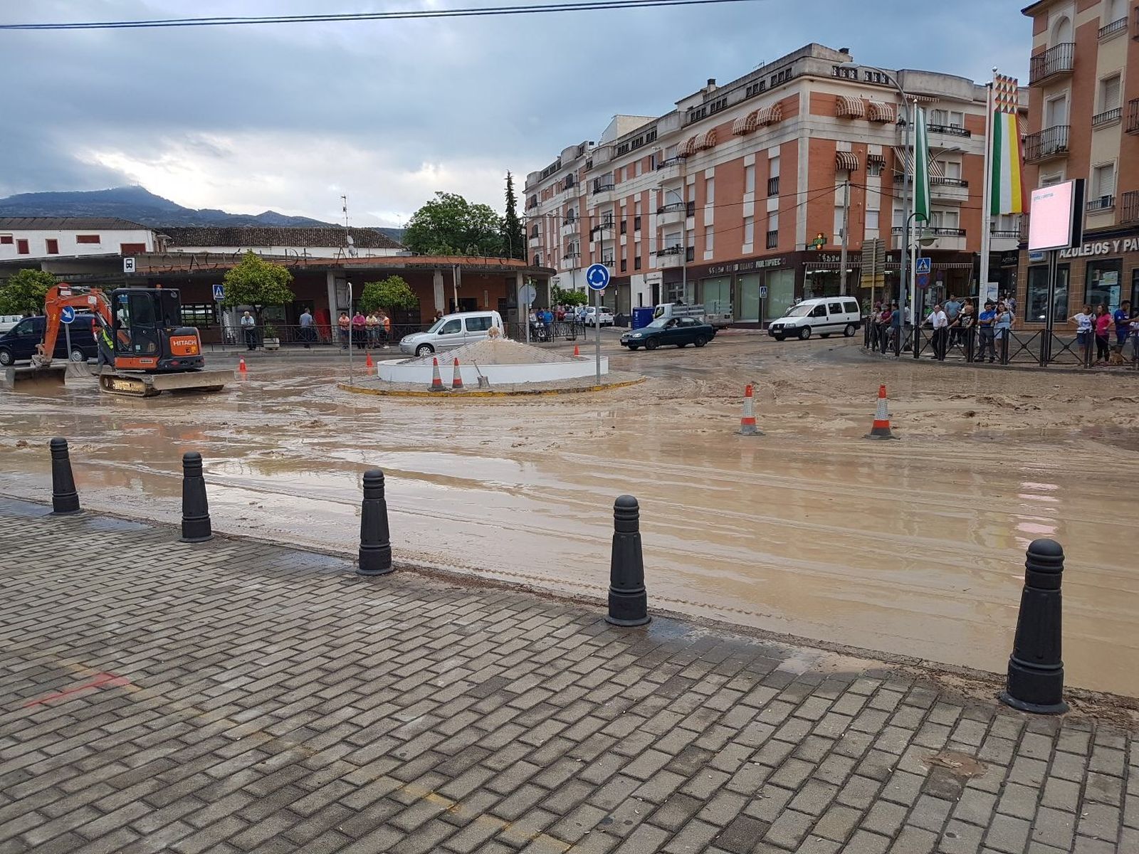 Una de las zonas inundadas en Cabra por una tormenta de verano el pasado año.