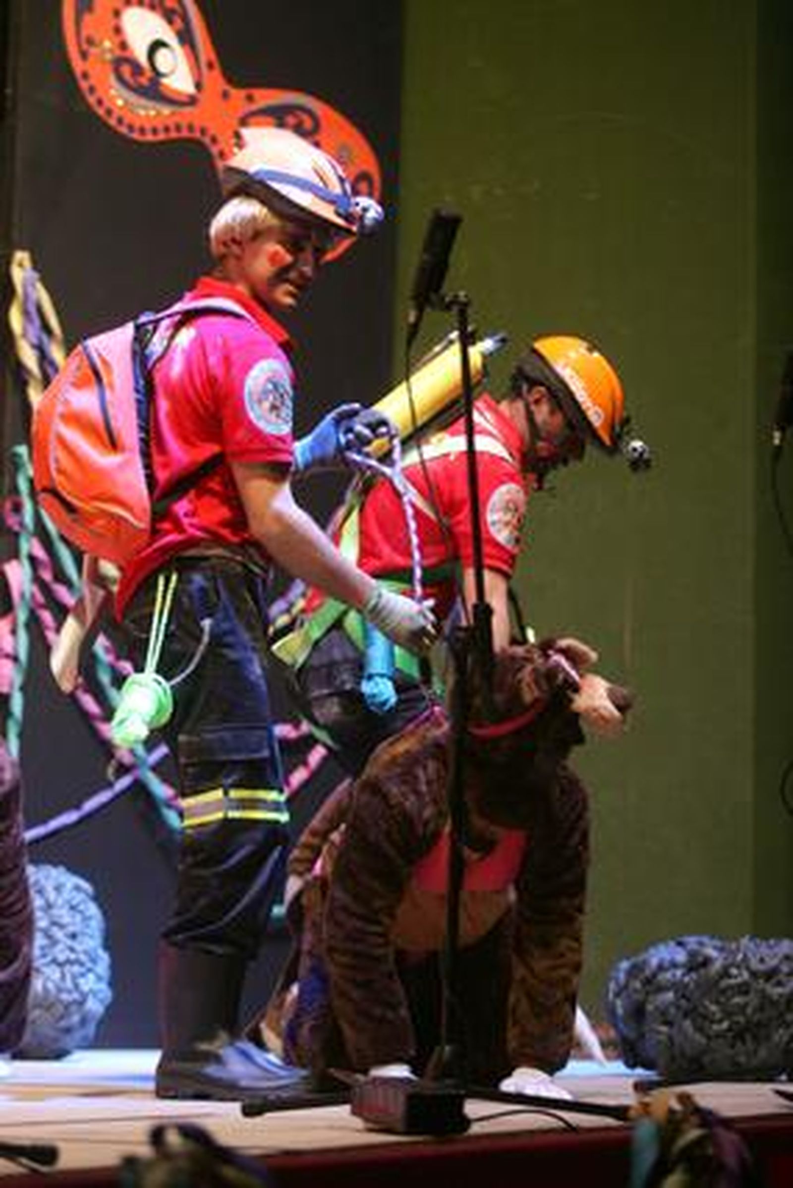 Chirigota sanroqueña 'Los rescatadores'

Foto: José María Quiñones