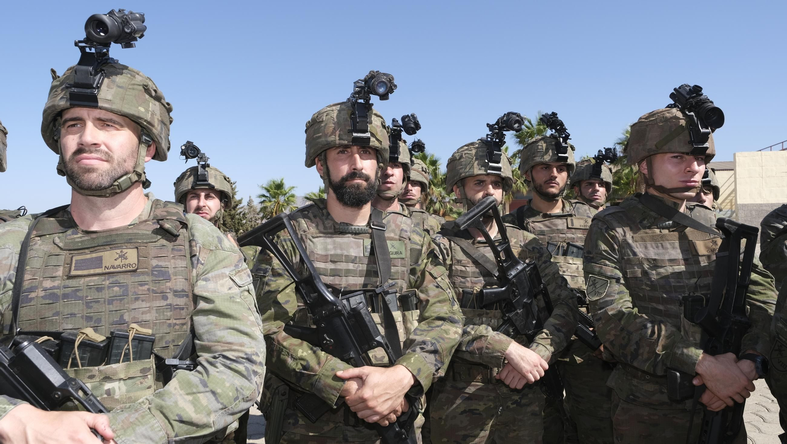 La Ministra de Defensa, Margarita Robles, visita la Base de La Legión en Viator, en imágenes