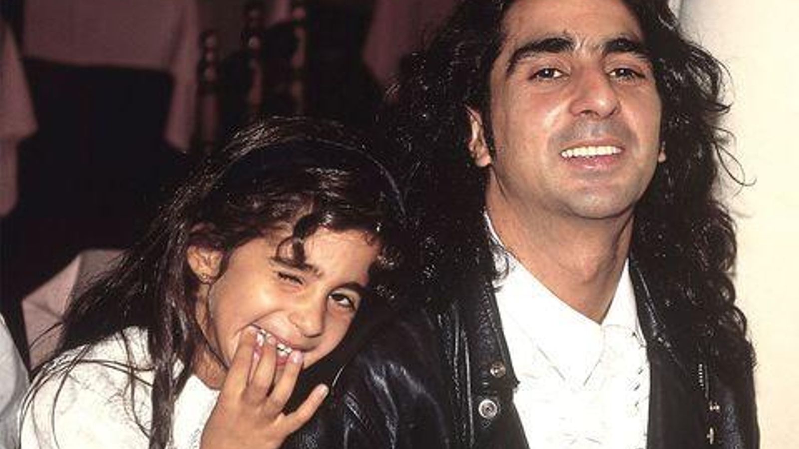 Antonio Flores con su hija Alba.