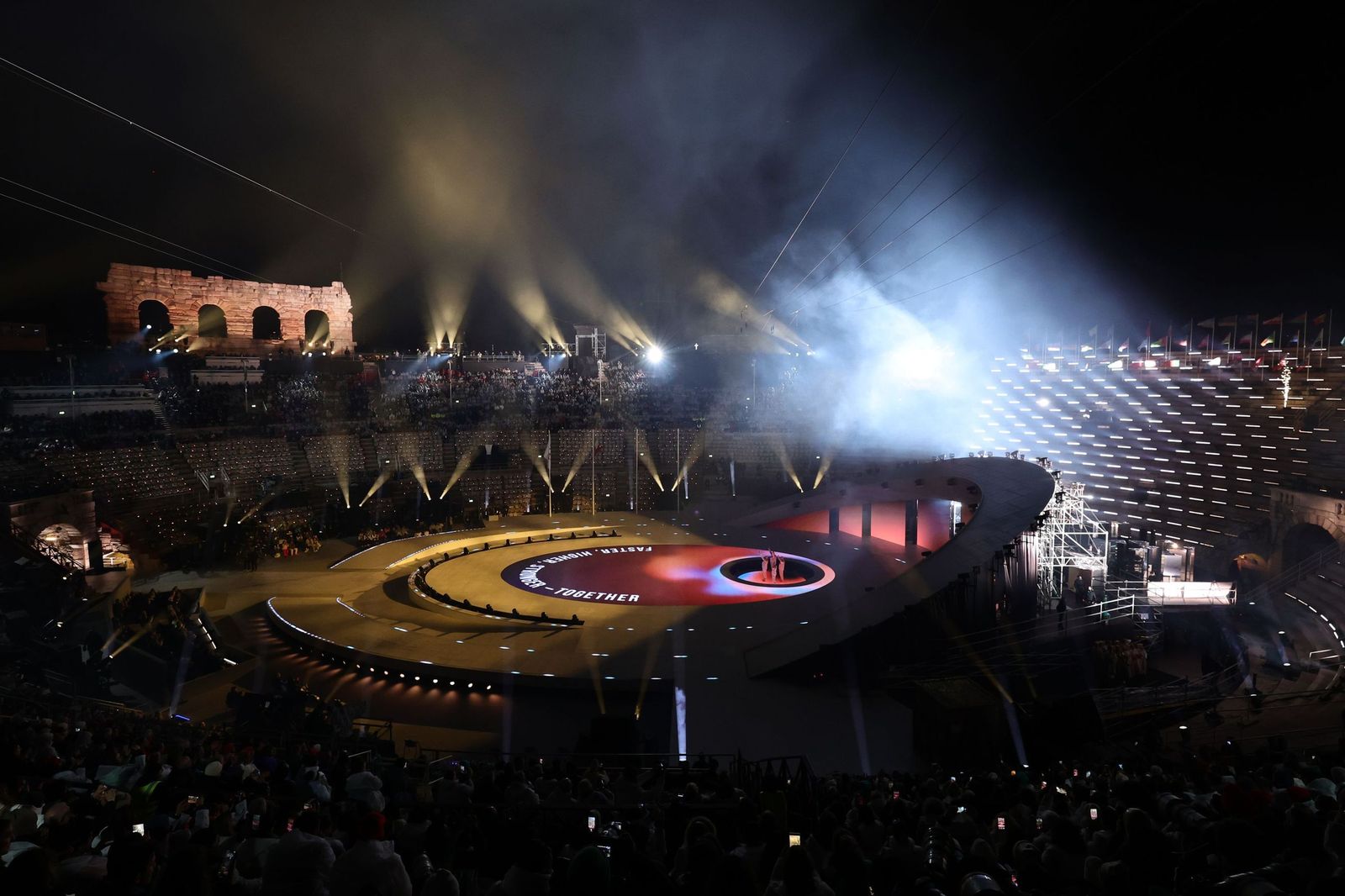 Las mejores fotos de los Juegos Olímpicos de invierno Milán Cortina d'Ampezzo 2026 | Ceremonia de clausura y jornada 17 y última