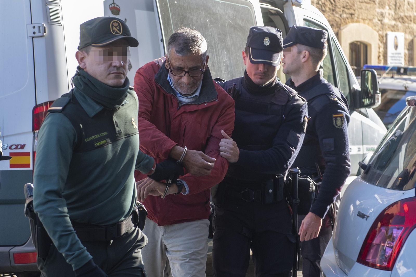 Un acusado antes de entrar a juicio el pasado lunes.