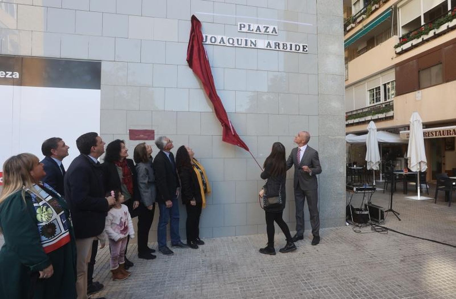 Triana estrena la Velá de Invierno
