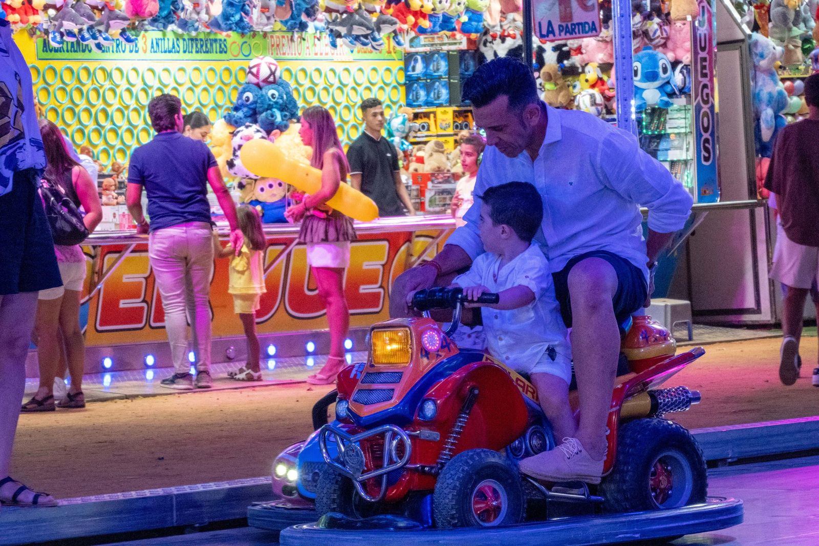 Colombinas 2025: Imágenes del ambiente el viernes 1 de agosto en las Fiestas Colombinas