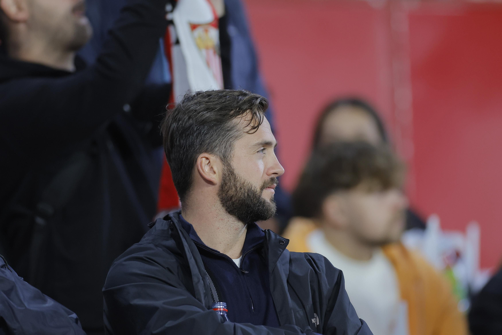 Búscate en las fotos del Sevilla-Arsenal