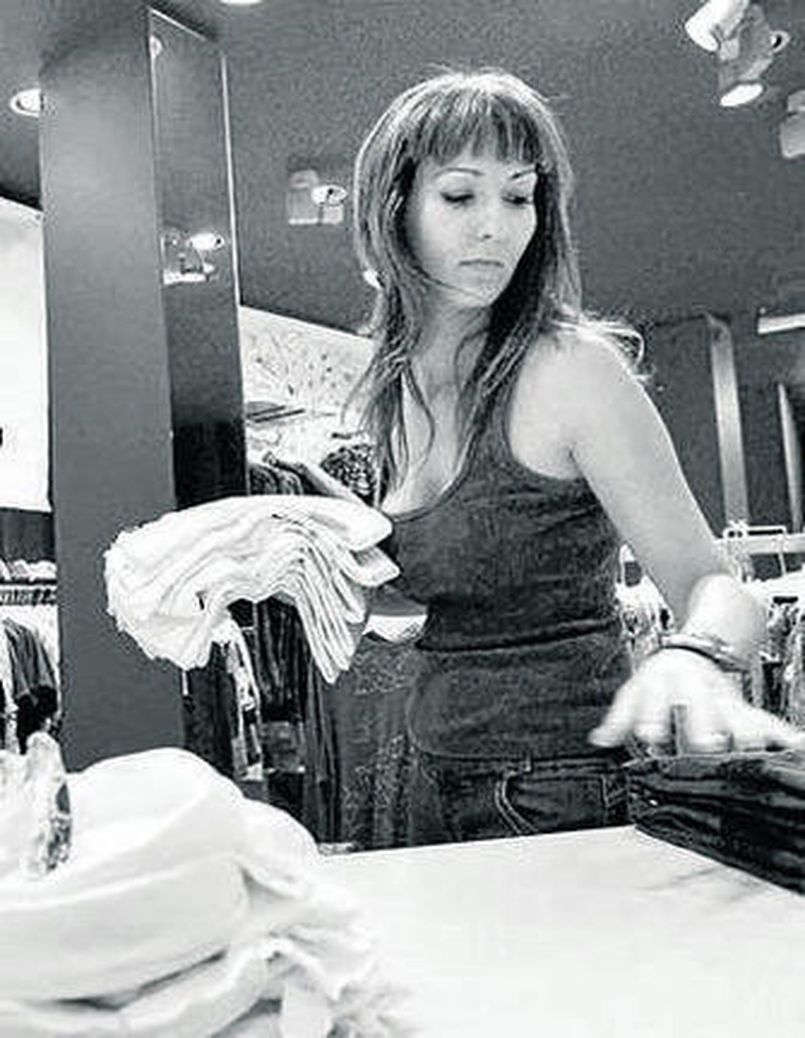 Dependienta en Almería.