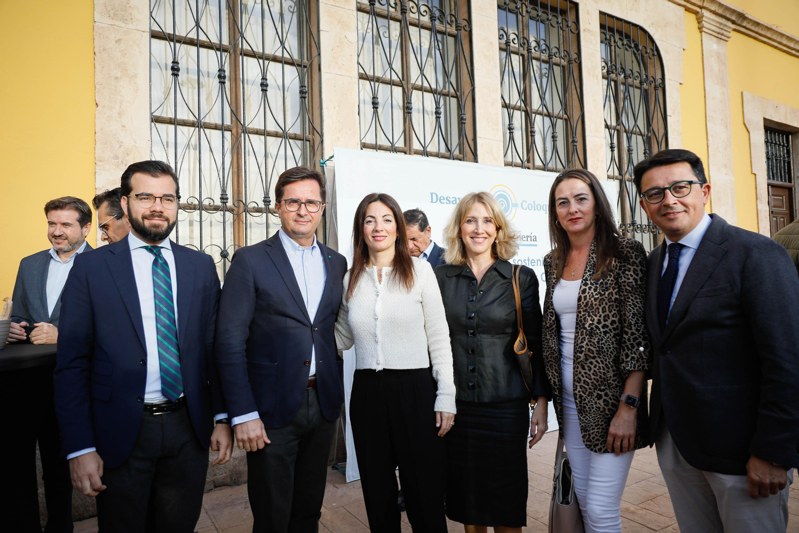 Imágenes del desayuno informativo