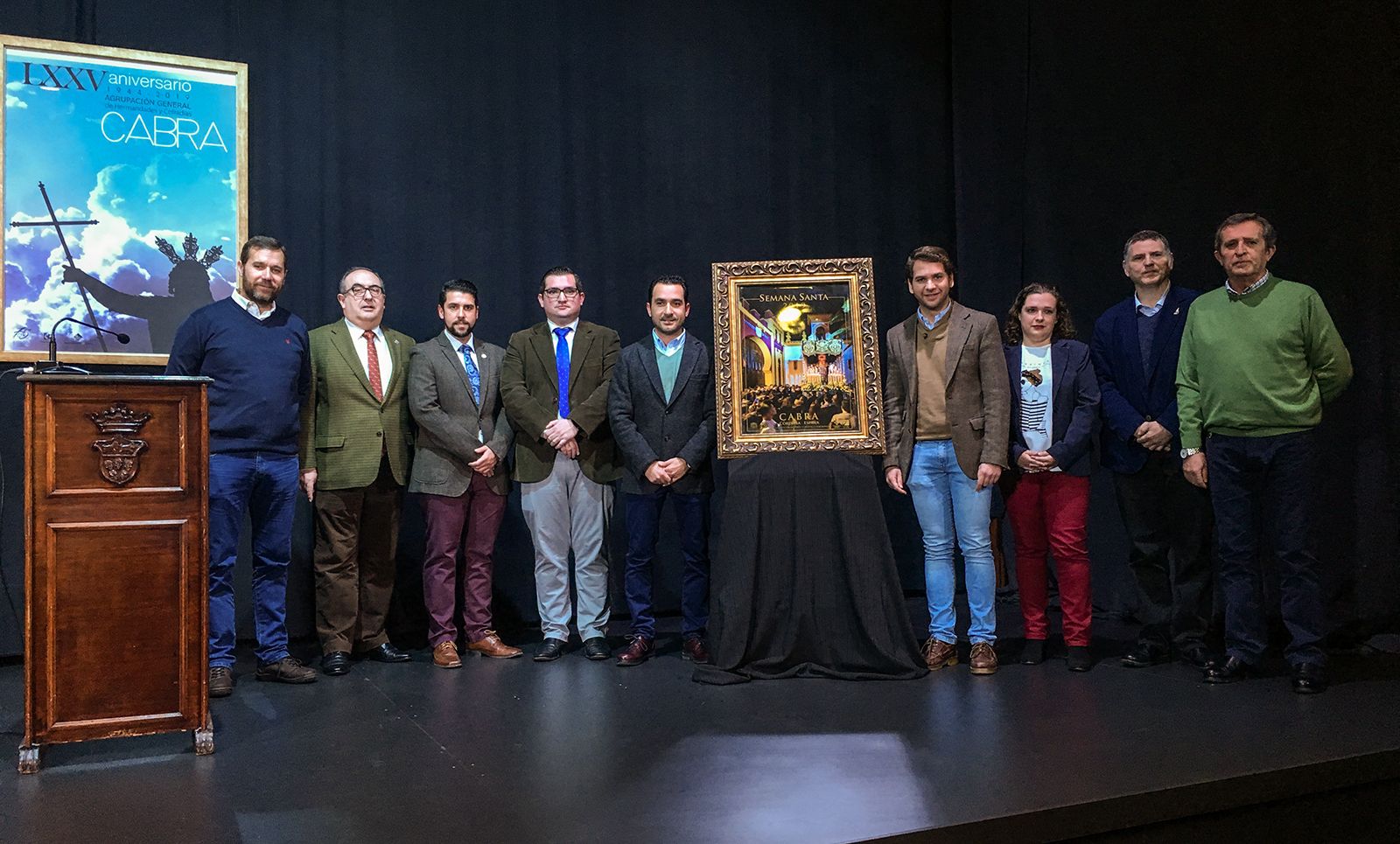 Asistentes a la presentación del cartel de la Semana Santa de Cabra