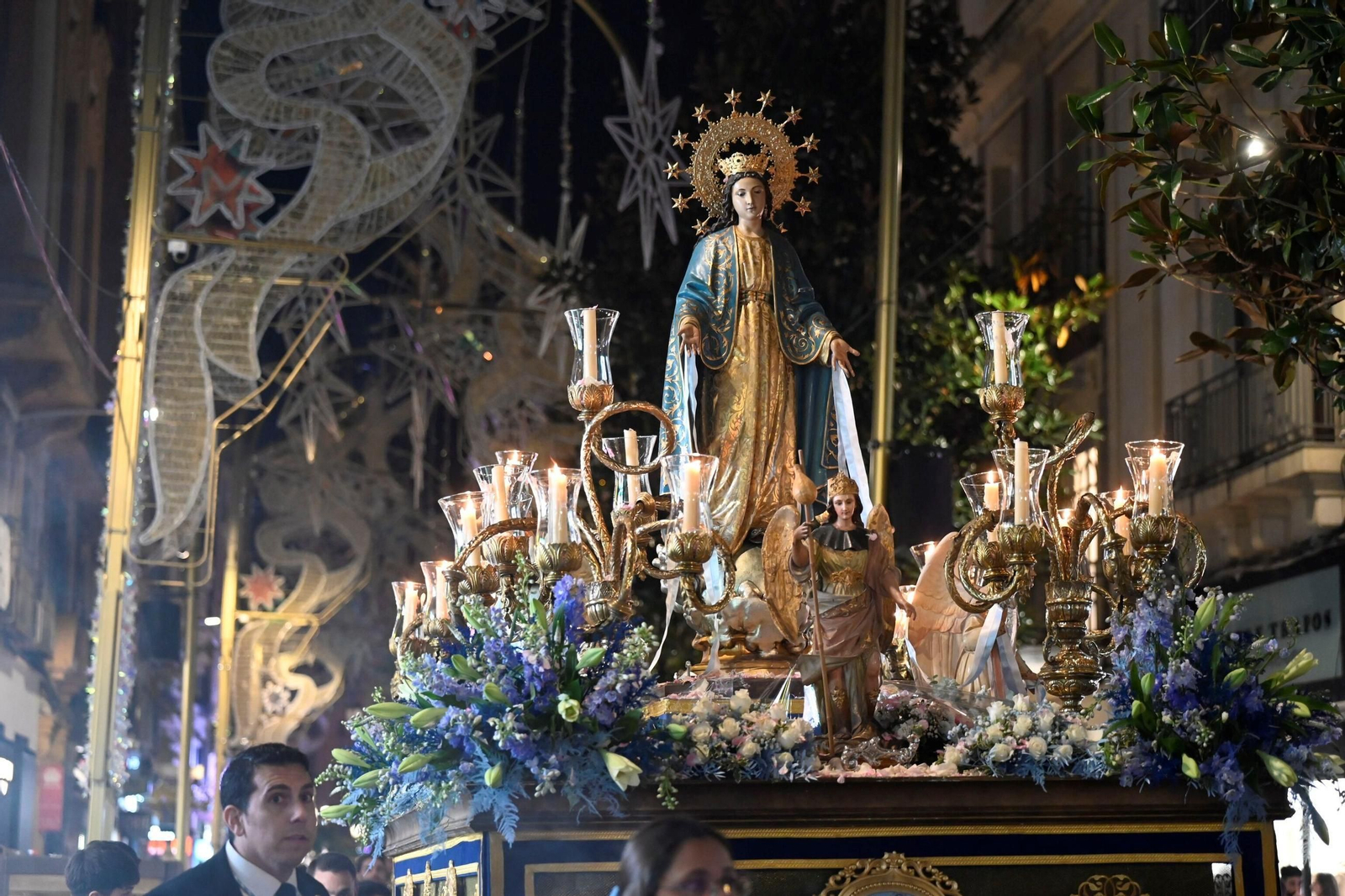 Las mejores fotos de la procesión de la Virgen de la Medalla Milagrosa de Córdoba