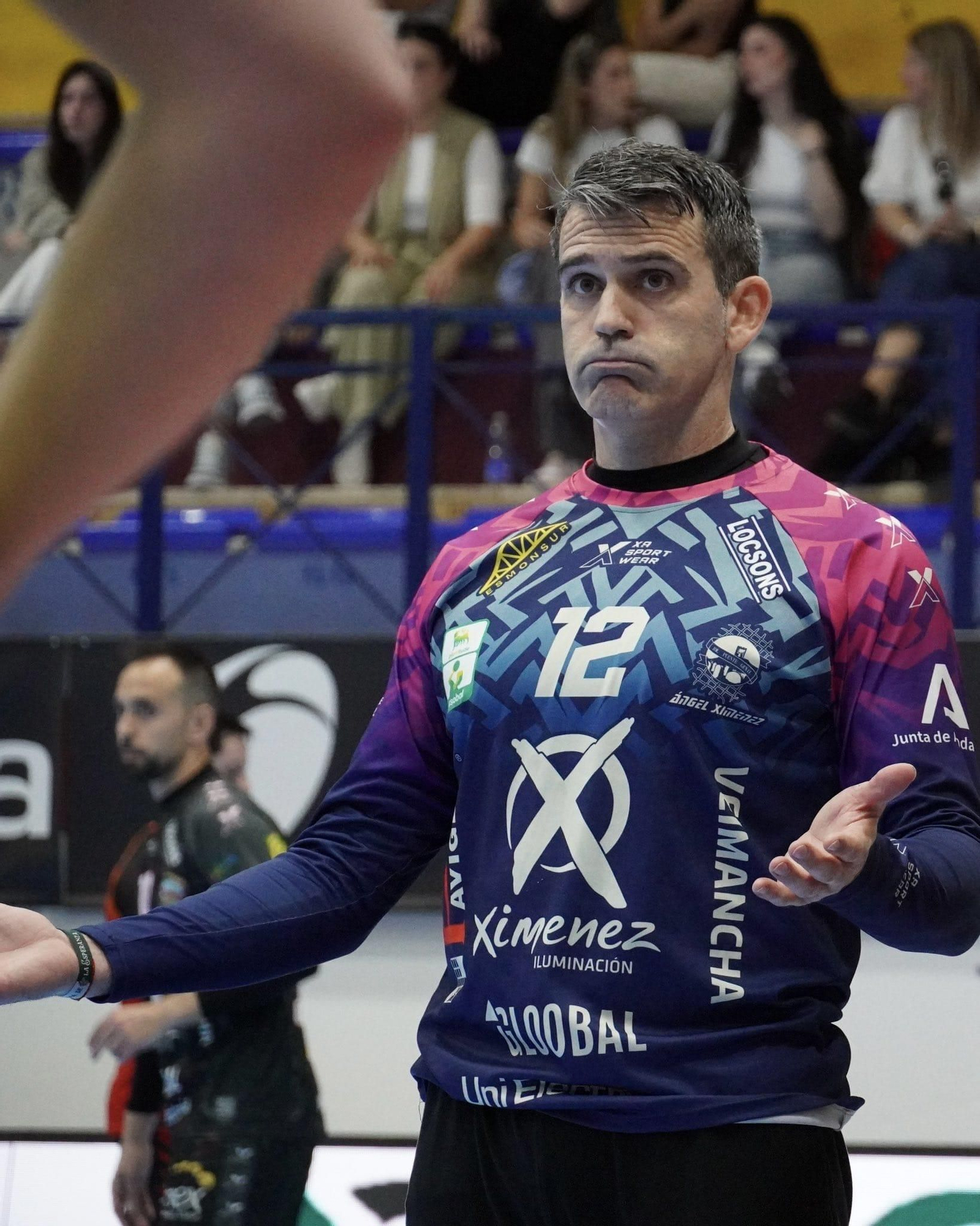 De Hita, durante una acción del partido.